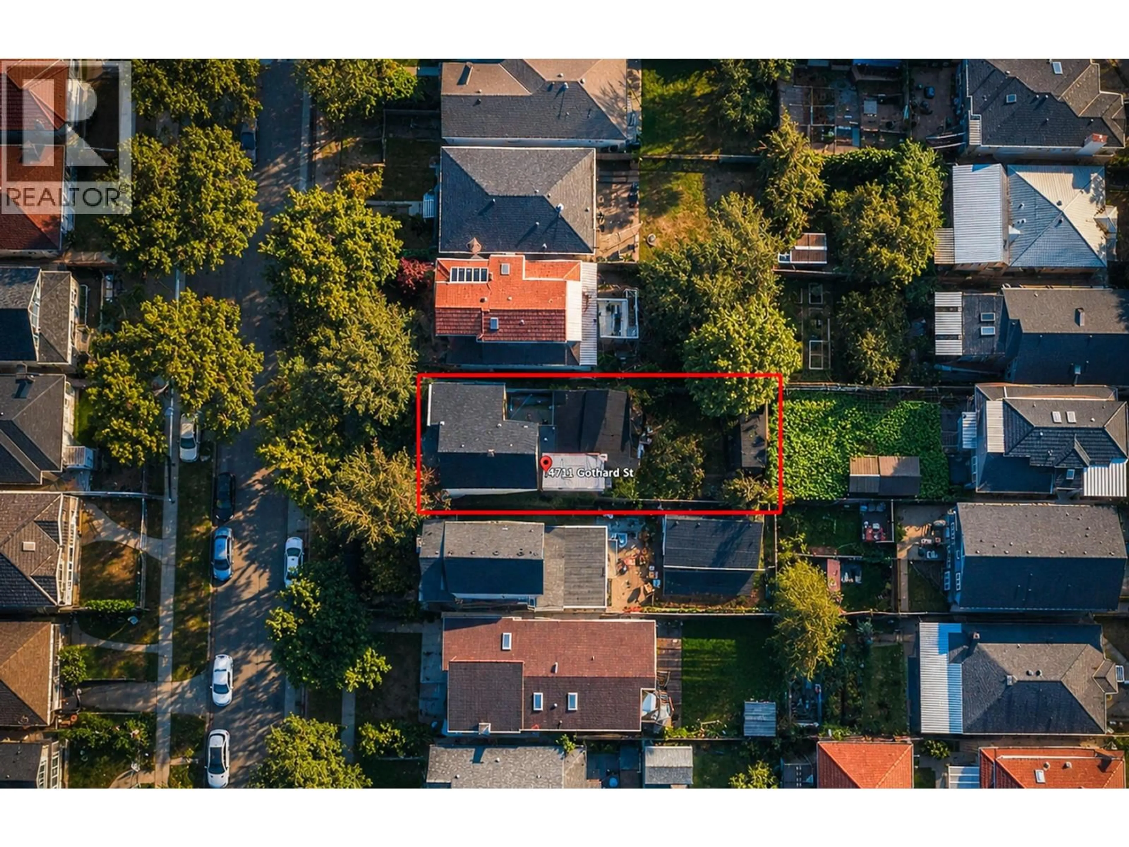 A pic from outside/outdoor area/front of a property/back of a property/a pic from drone, street for 4711 GOTHARD STREET, Vancouver British Columbia V5R3L1