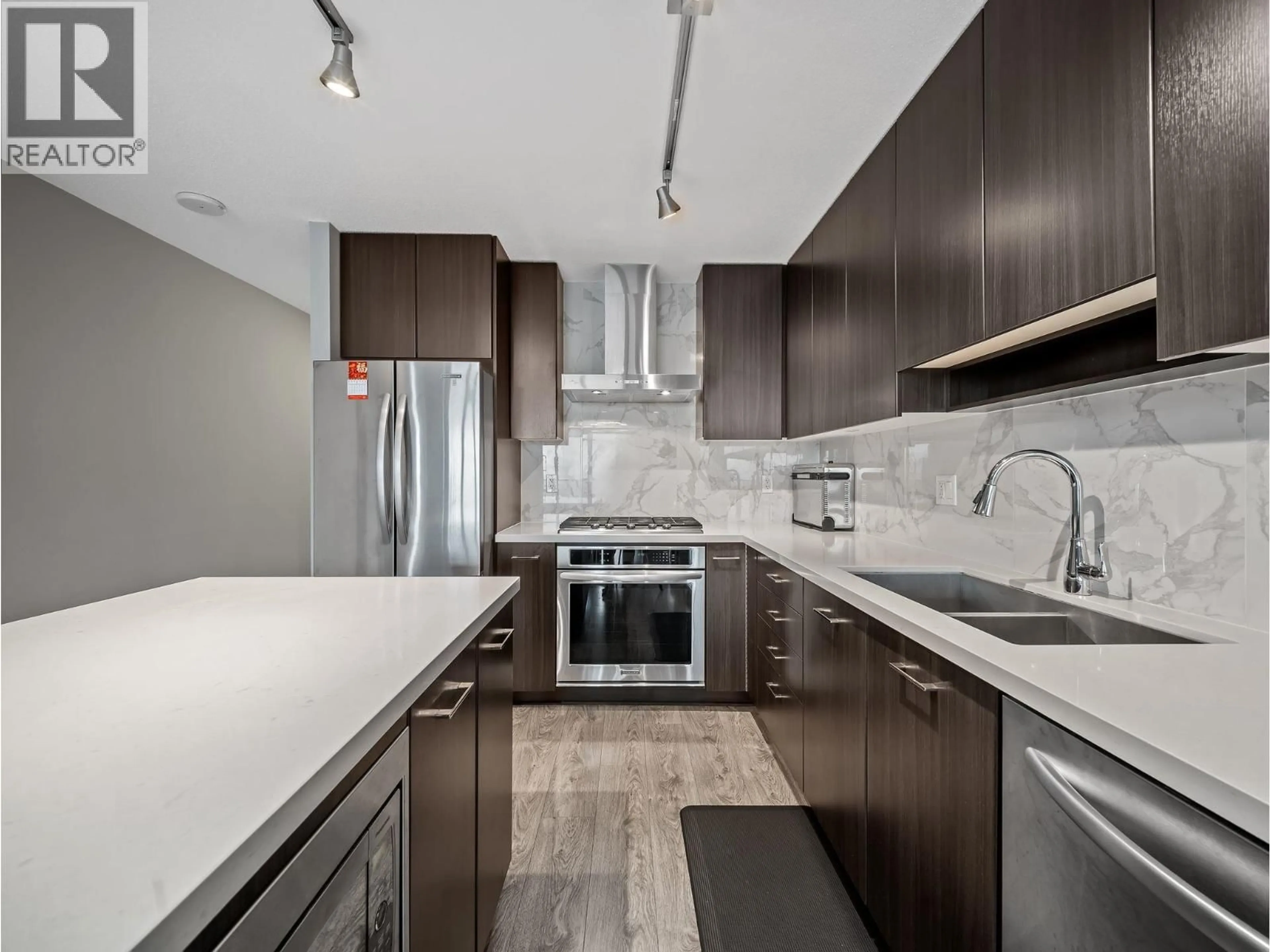 Contemporary kitchen, unknown for 2805 - 4189 HALIFAX STREET, Burnaby British Columbia V5C0H9