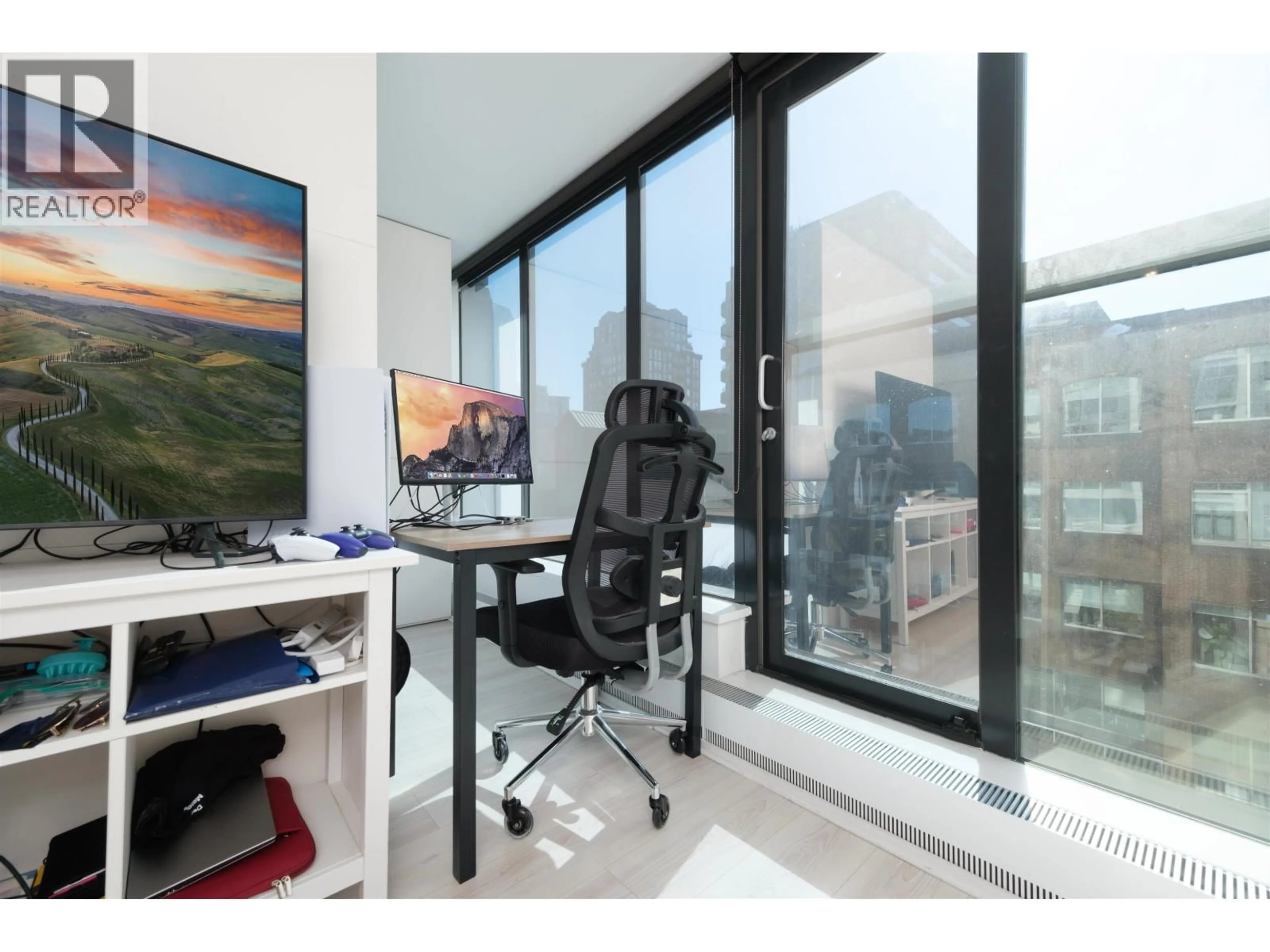 A pic of a room for 703 - 1133 HORNBY STREET, Vancouver British Columbia V6Z1W1