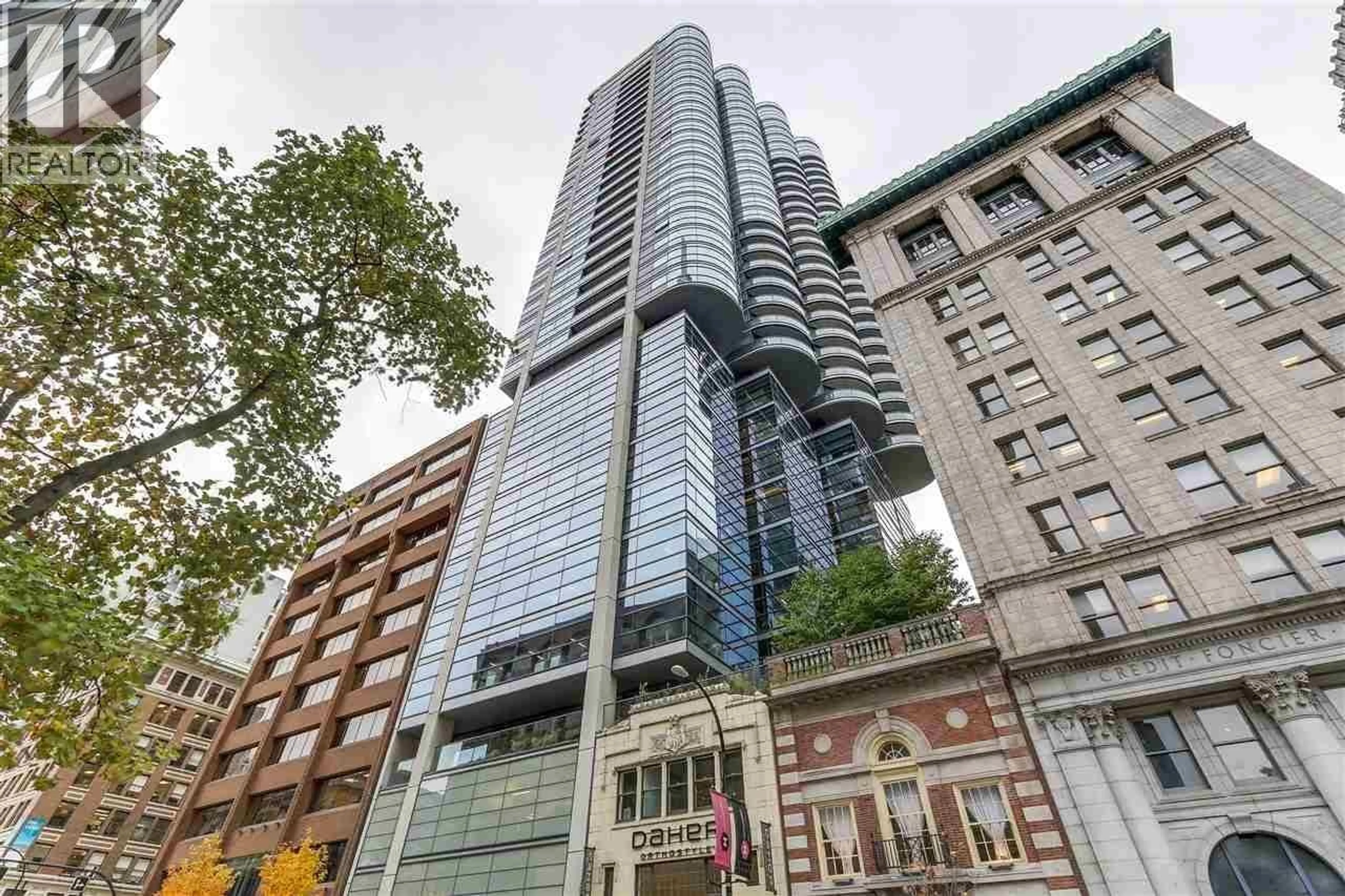 Indoor foyer for 1607 - 838 HASTINGS STREET, Vancouver British Columbia V6C0A6