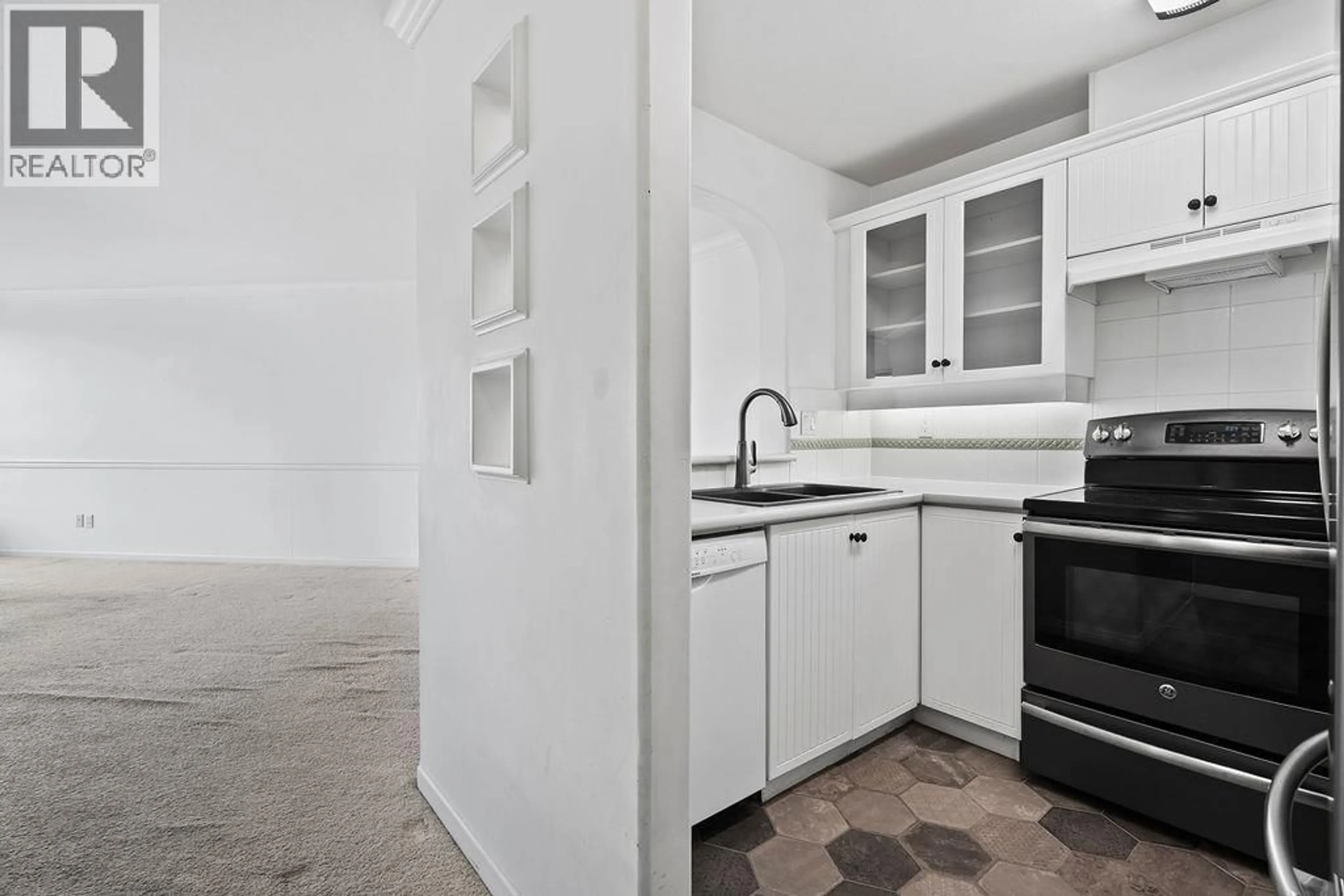 Standard kitchen, unknown for 326 - 12633 NO. 2 ROAD, Richmond British Columbia V7E6N5