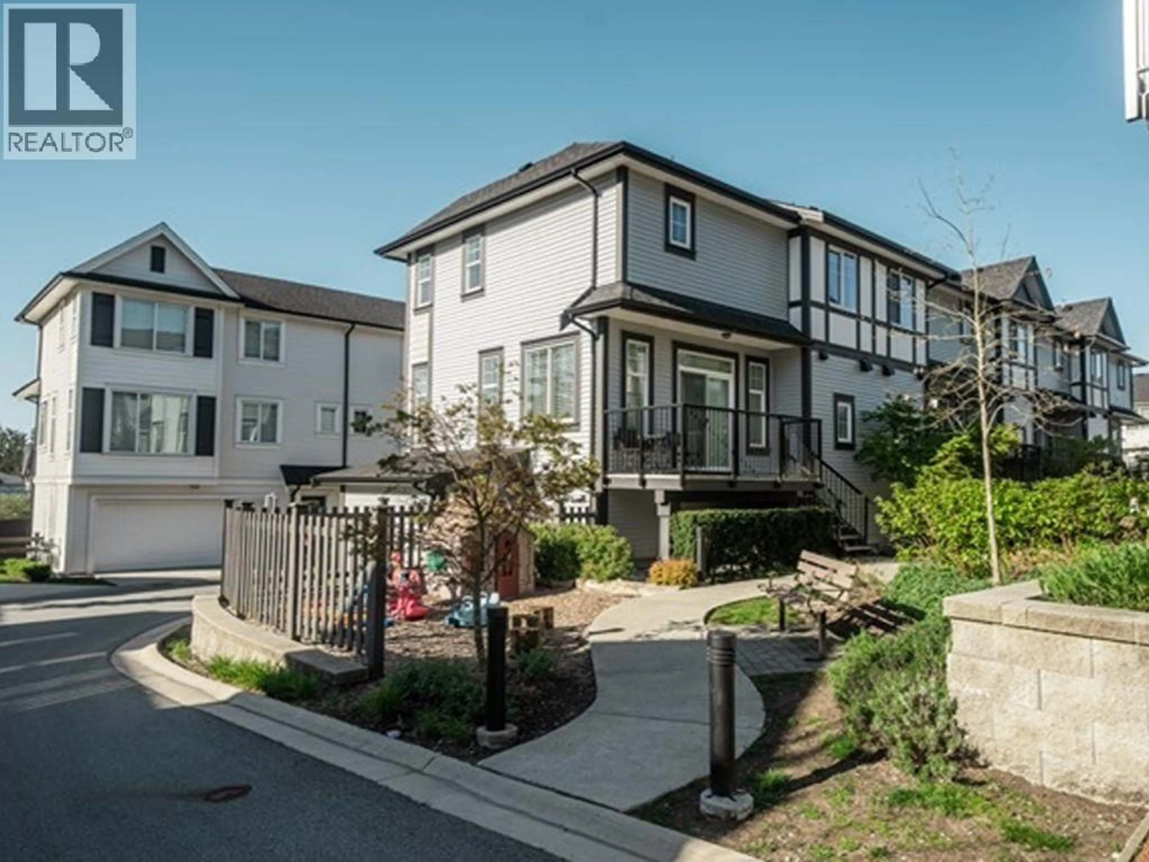 A pic from outside/outdoor area/front of a property/back of a property/a pic from drone, street for 37 - 11272 240 STREET, Maple Ridge British Columbia V2W0J8