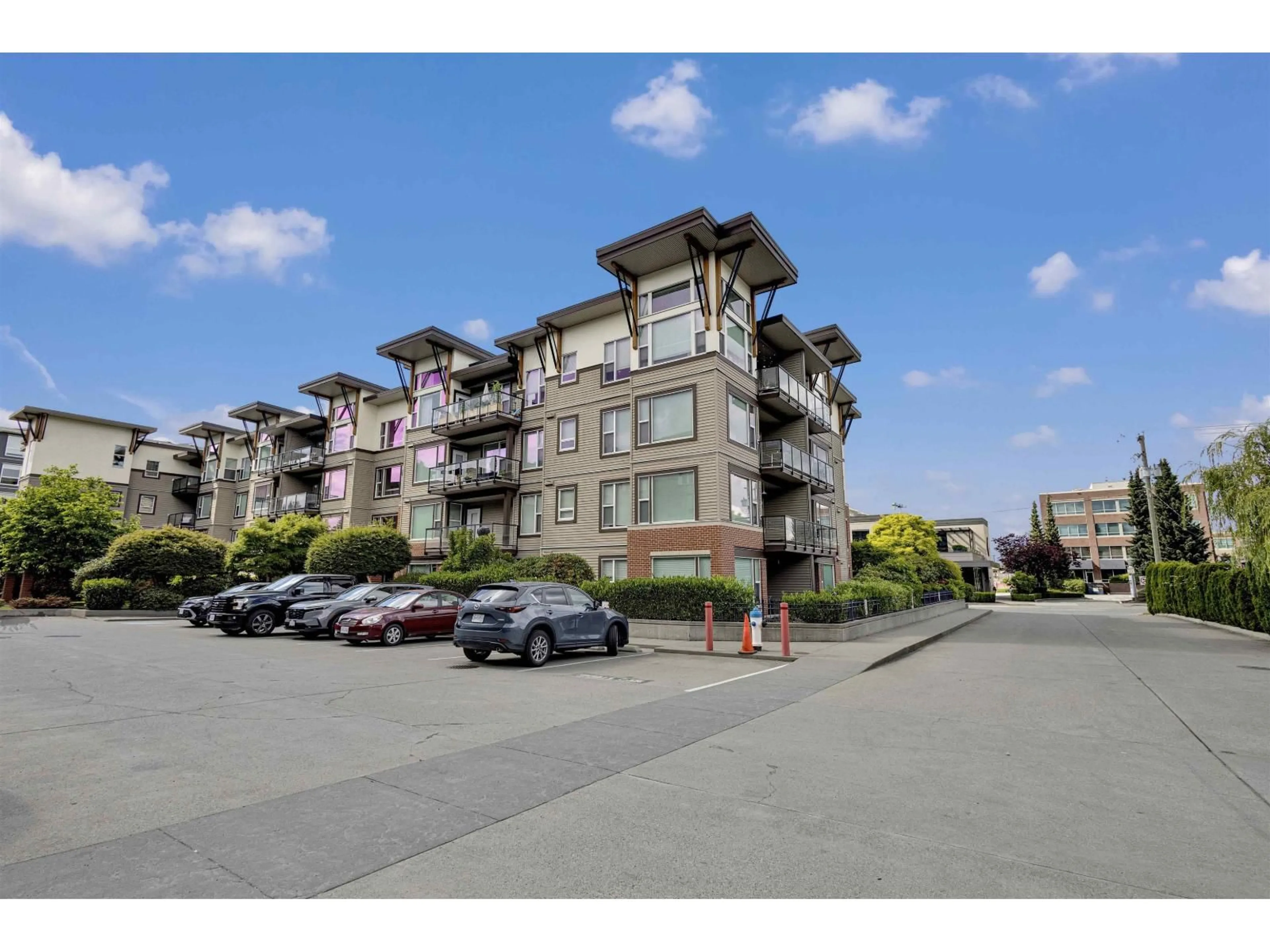 Unknown for 310 - 33538 MARSHALL ROAD, Abbotsford British Columbia V2S0C7