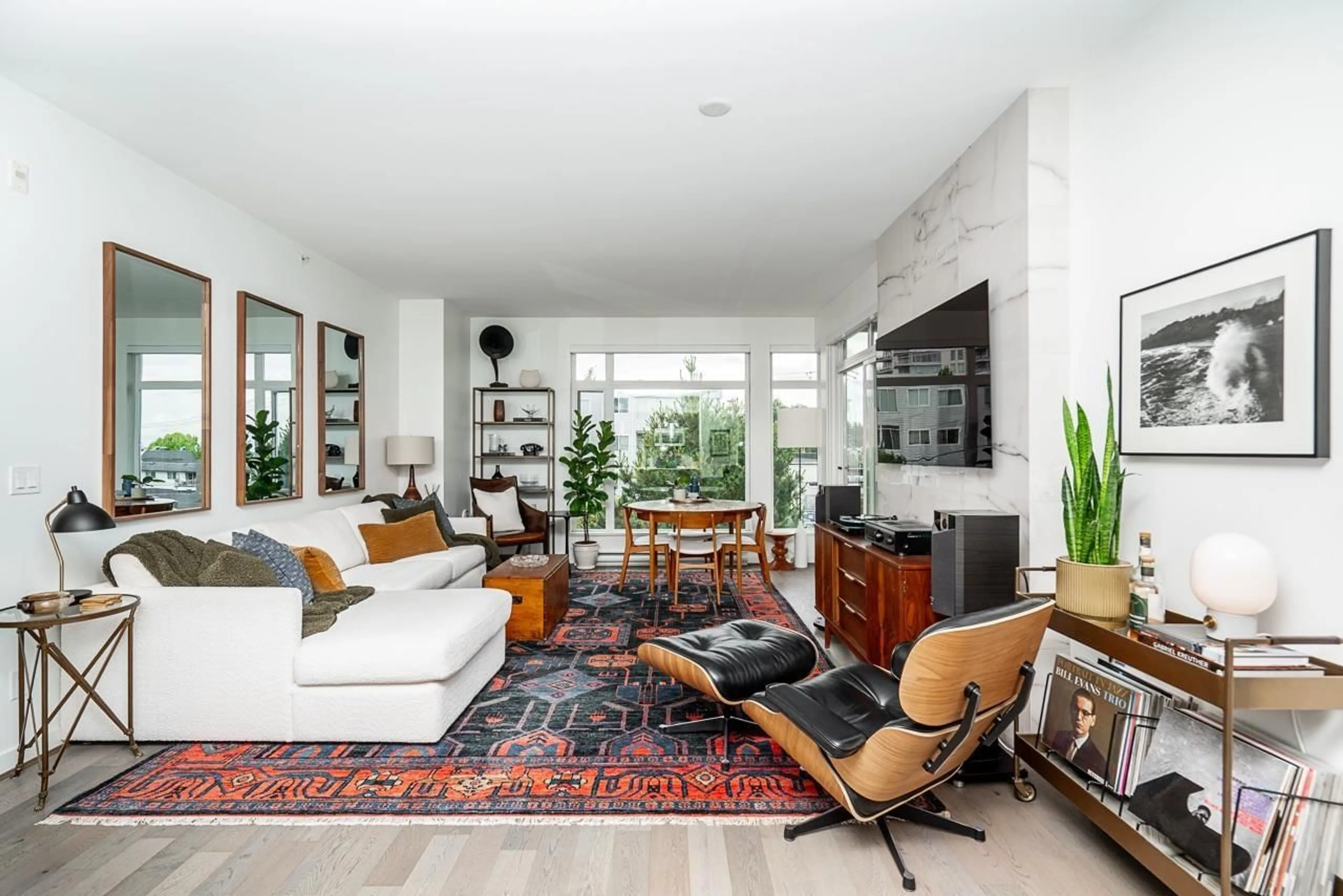 Living room with furniture, unknown for PH9 - 1333 WINTER STREET, White Rock British Columbia V4B3Y2
