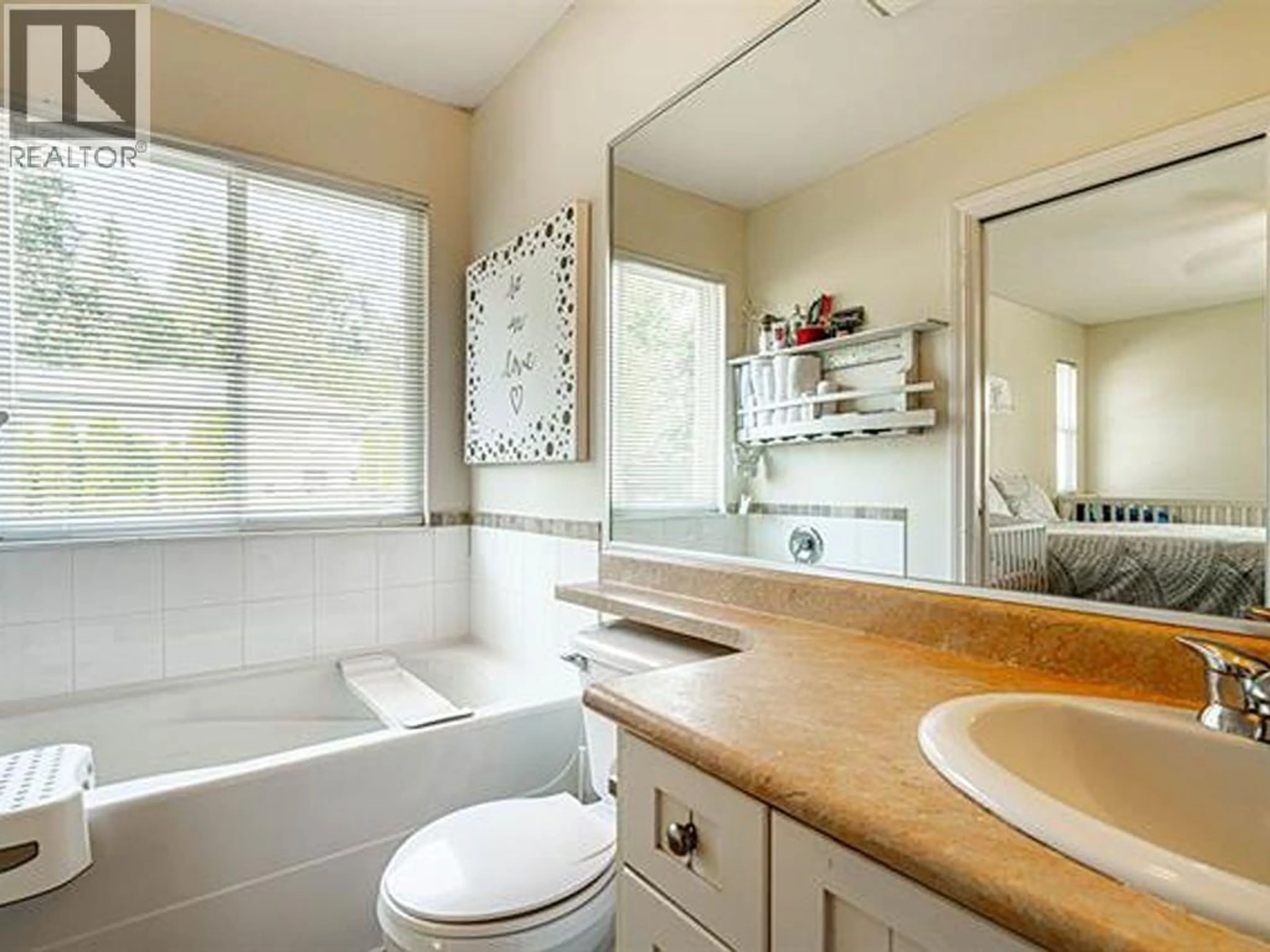 Standard bathroom, ceramic/tile floor for 24167 102B AVENUE, Maple Ridge British Columbia V2W2C5