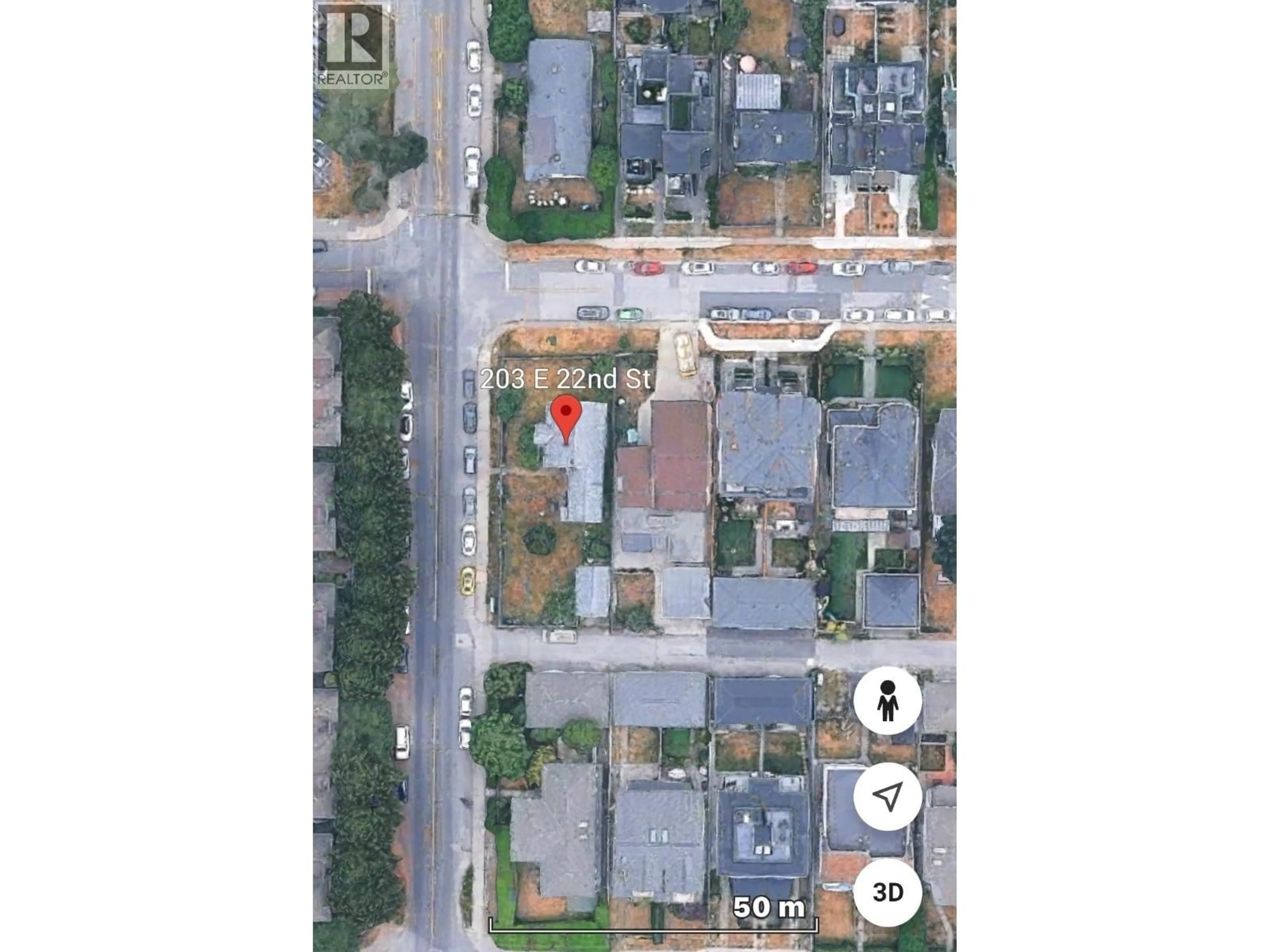 A pic from outside/outdoor area/front of a property/back of a property/a pic from drone, street for 203 22ND STREET, North Vancouver British Columbia V7L3C5