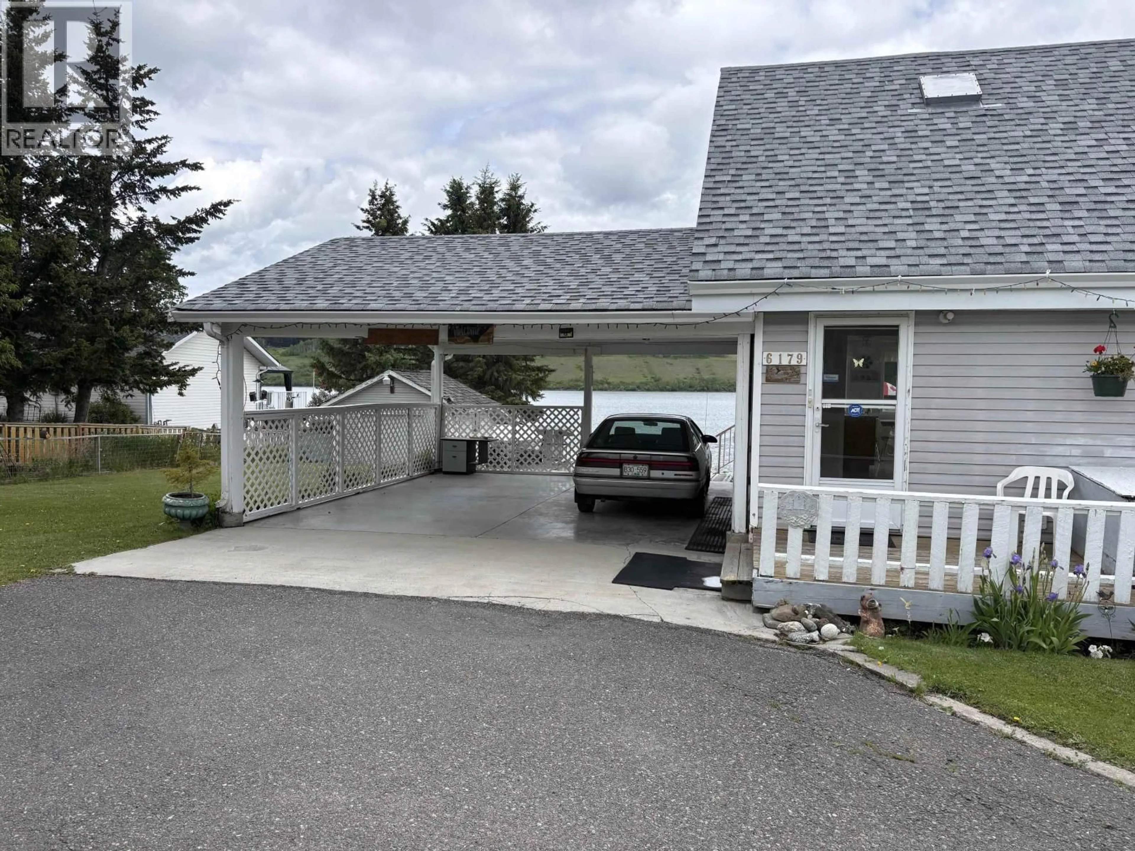 Indoor garage for 6179 HUNT ROAD, 100 Mile House British Columbia V0K2E3