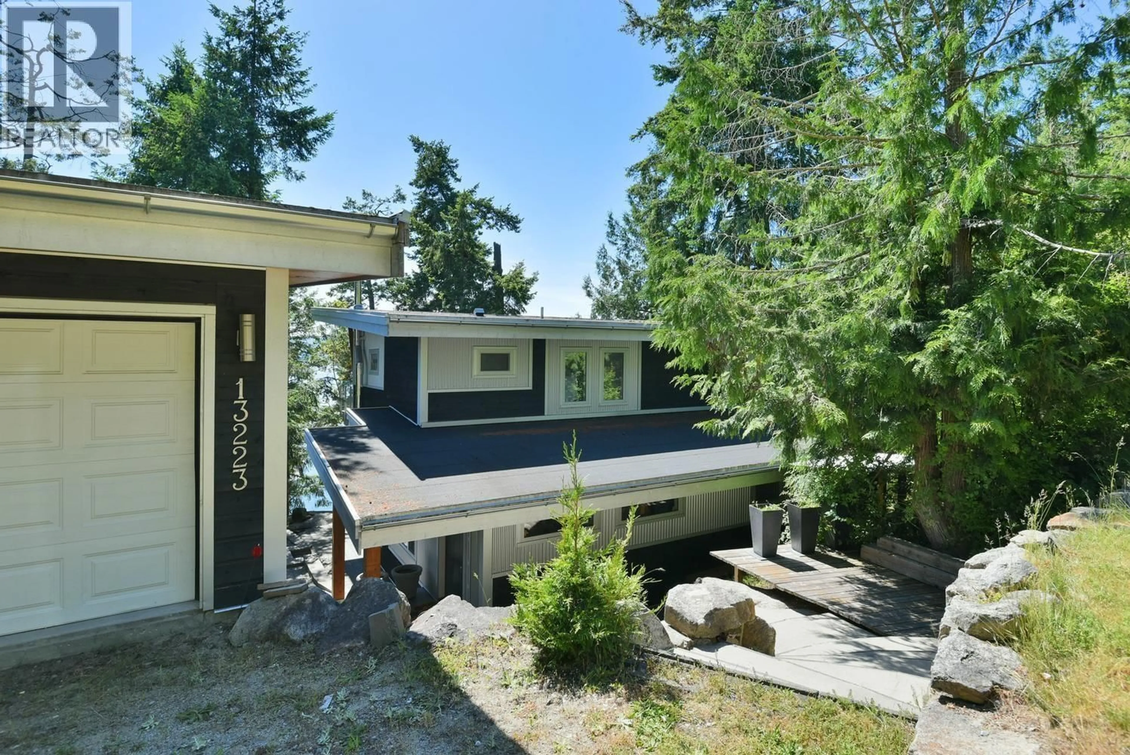A pic from outside/outdoor area/front of a property/back of a property/a pic from drone, unknown for 13223 POOL ROAD, Garden Bay British Columbia V0N1S1