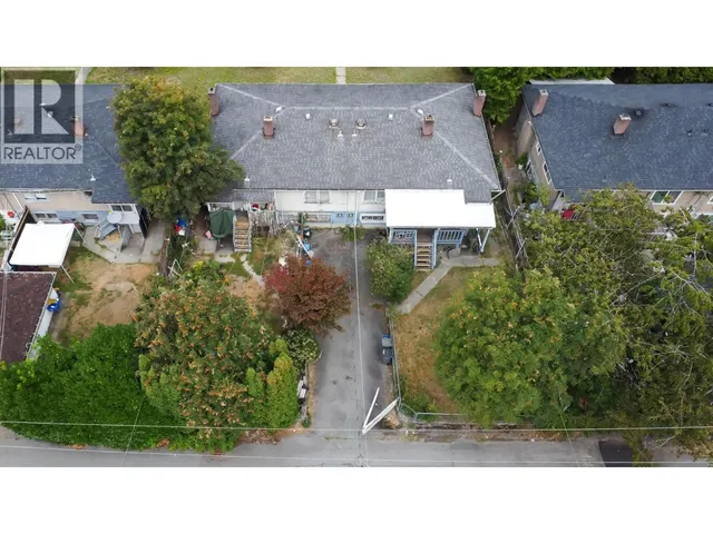 2576 GRANDVIEW HIGHWAY, Vancouver 4