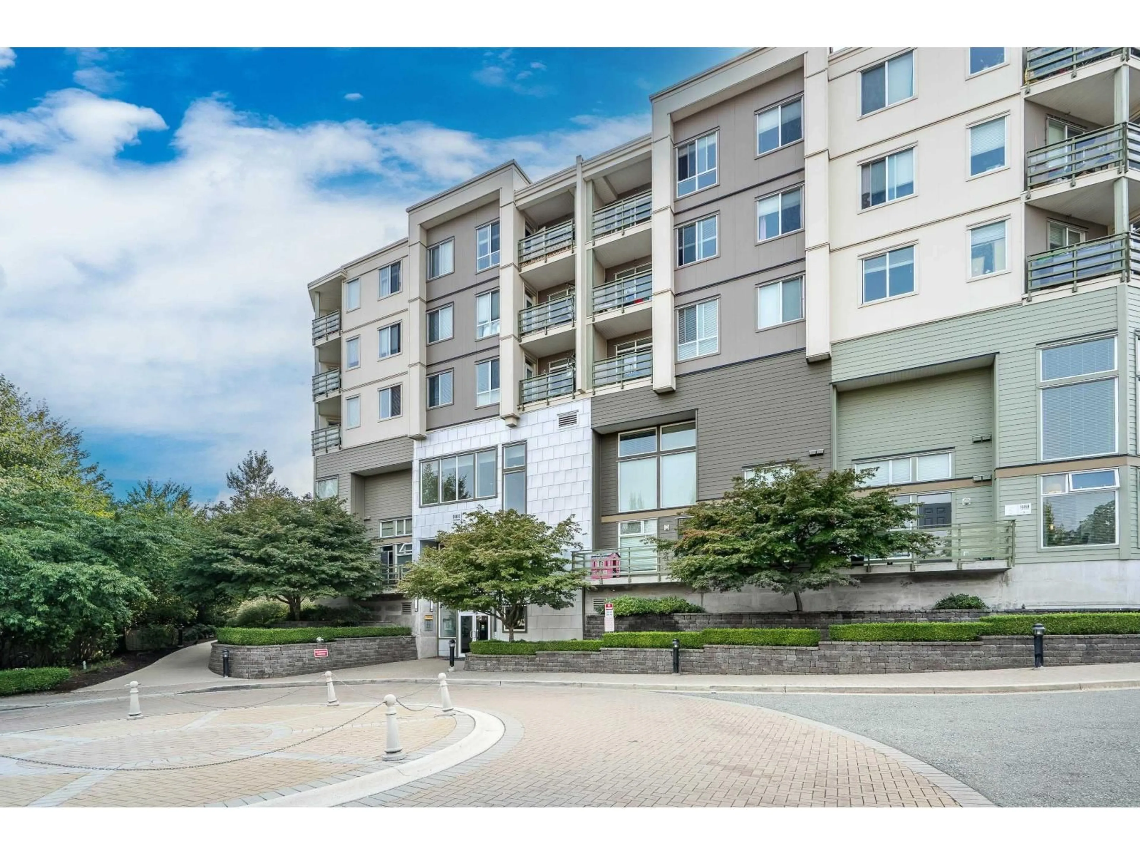 A pic from outside/outdoor area/front of a property/back of a property/a pic from drone, unknown for 407 - 15850 26TH AVENUE, Surrey British Columbia V3Z2N6