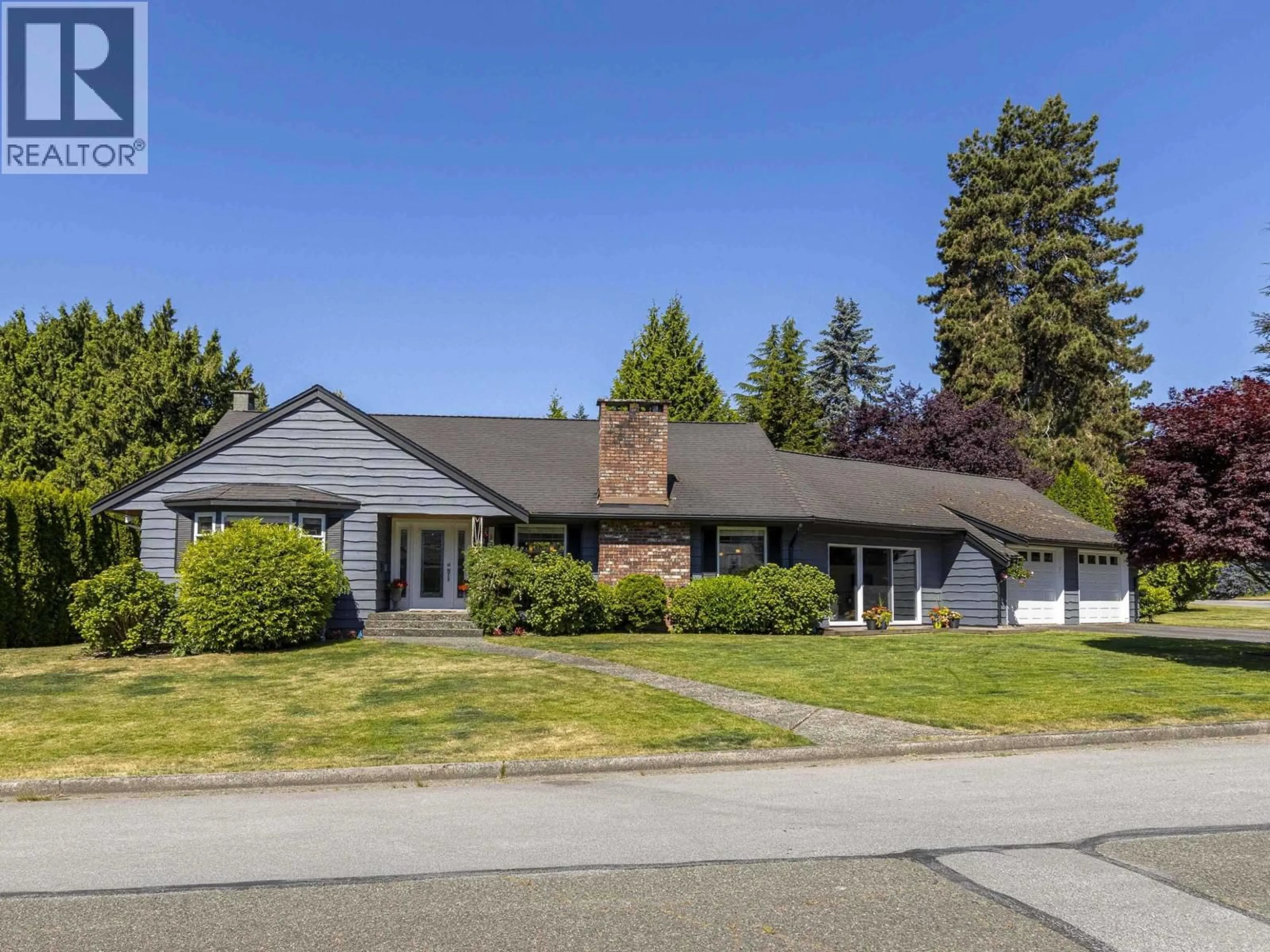 Home with vinyl exterior material, street for 12 SENNOK CRESCENT, Vancouver British Columbia V6N2E4