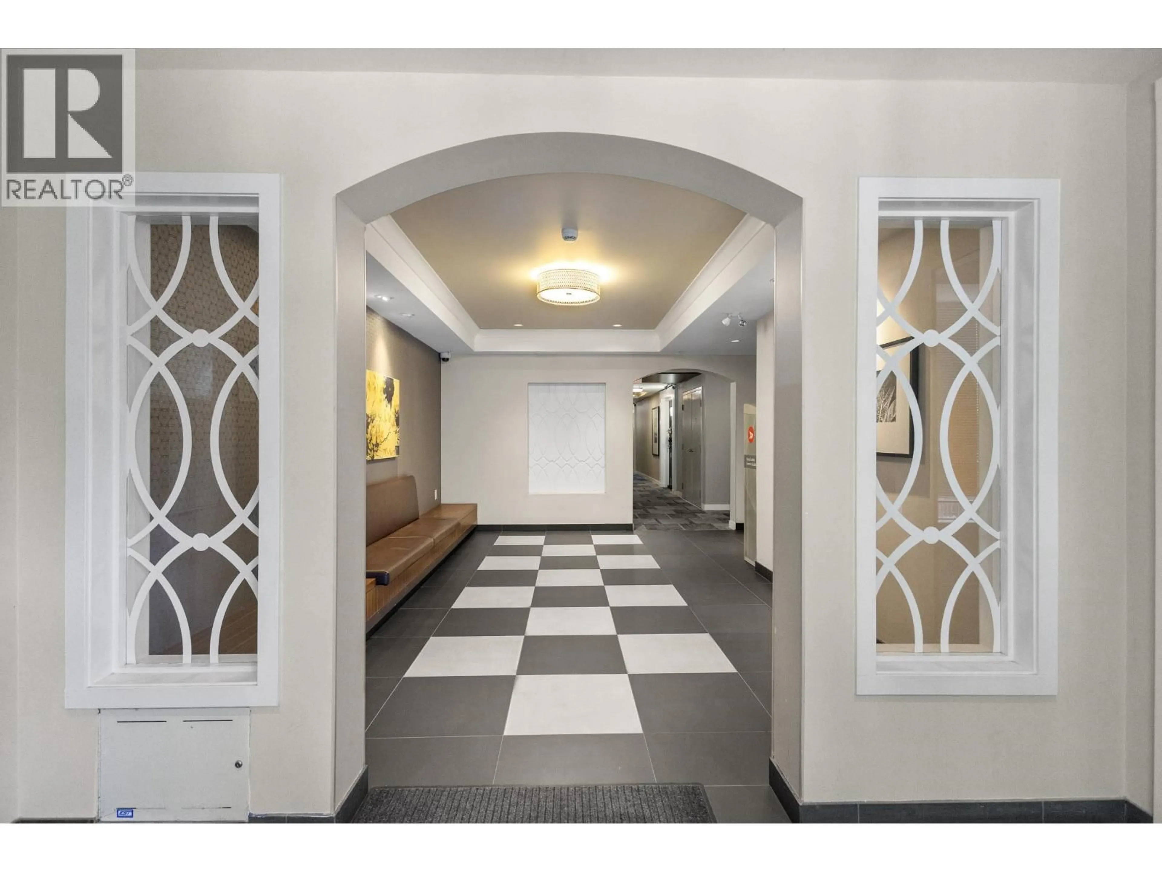 Indoor foyer for 415 - 555 FOSTER AVENUE, Coquitlam British Columbia V3J0B6