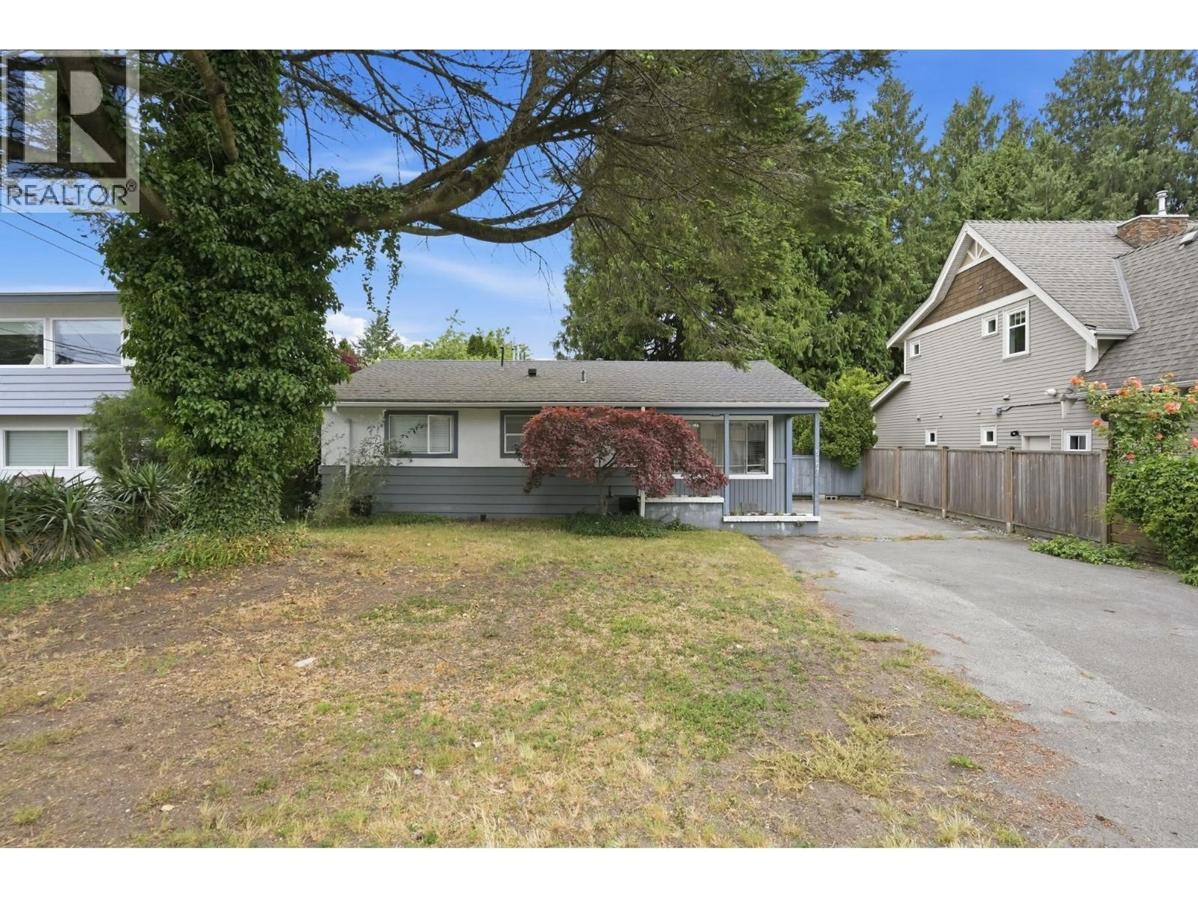 A pic from outside/outdoor area/front of a property/back of a property/a pic from drone, street for 5857 16 AVENUE, Delta British Columbia V4L1G8
