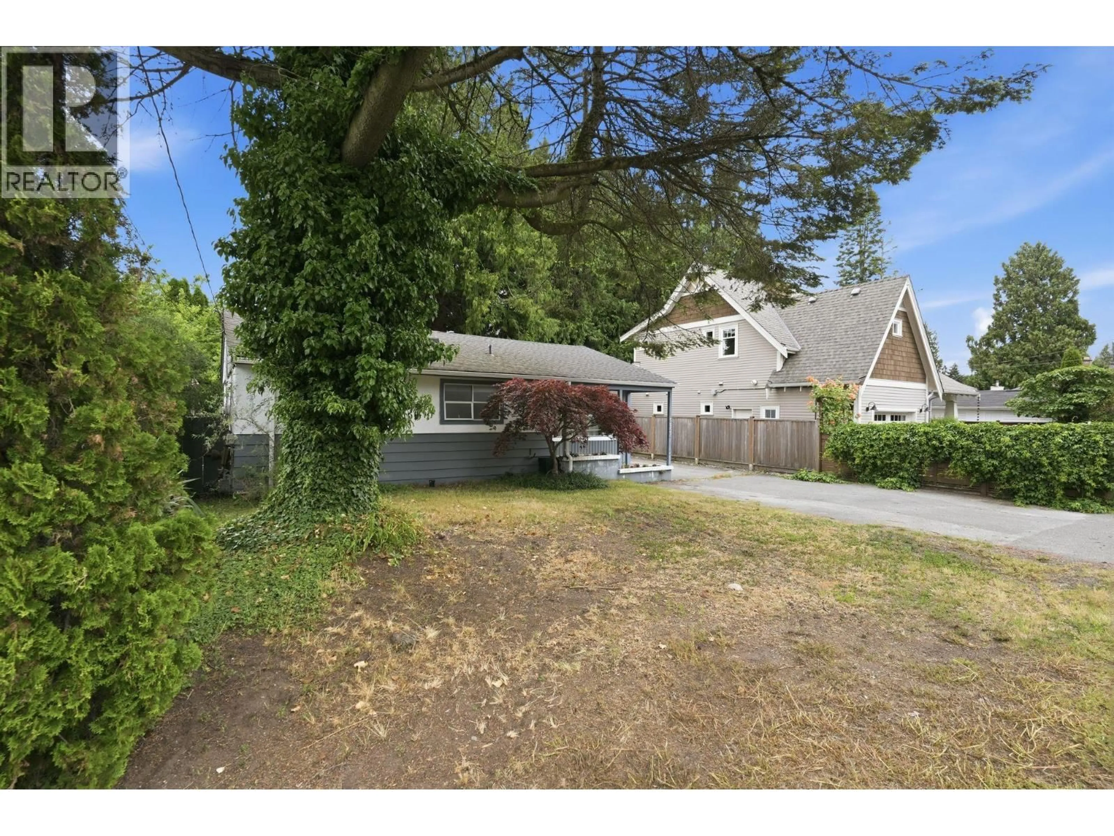A pic from outside/outdoor area/front of a property/back of a property/a pic from drone, street for 5857 16 AVENUE, Delta British Columbia V4L1G8