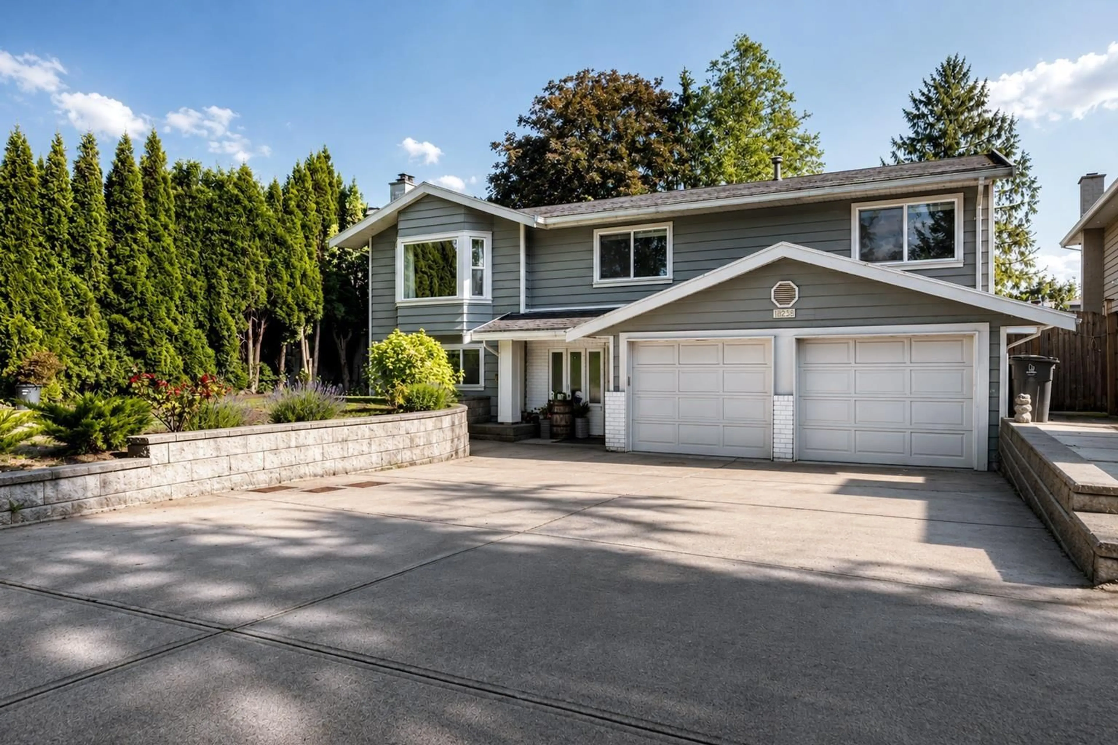 Home with vinyl exterior material, street for 18238 58B AVENUE, Surrey British Columbia V3S5V9