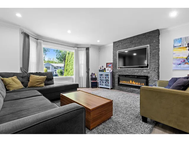 18238 58B AVENUE, Surrey 3