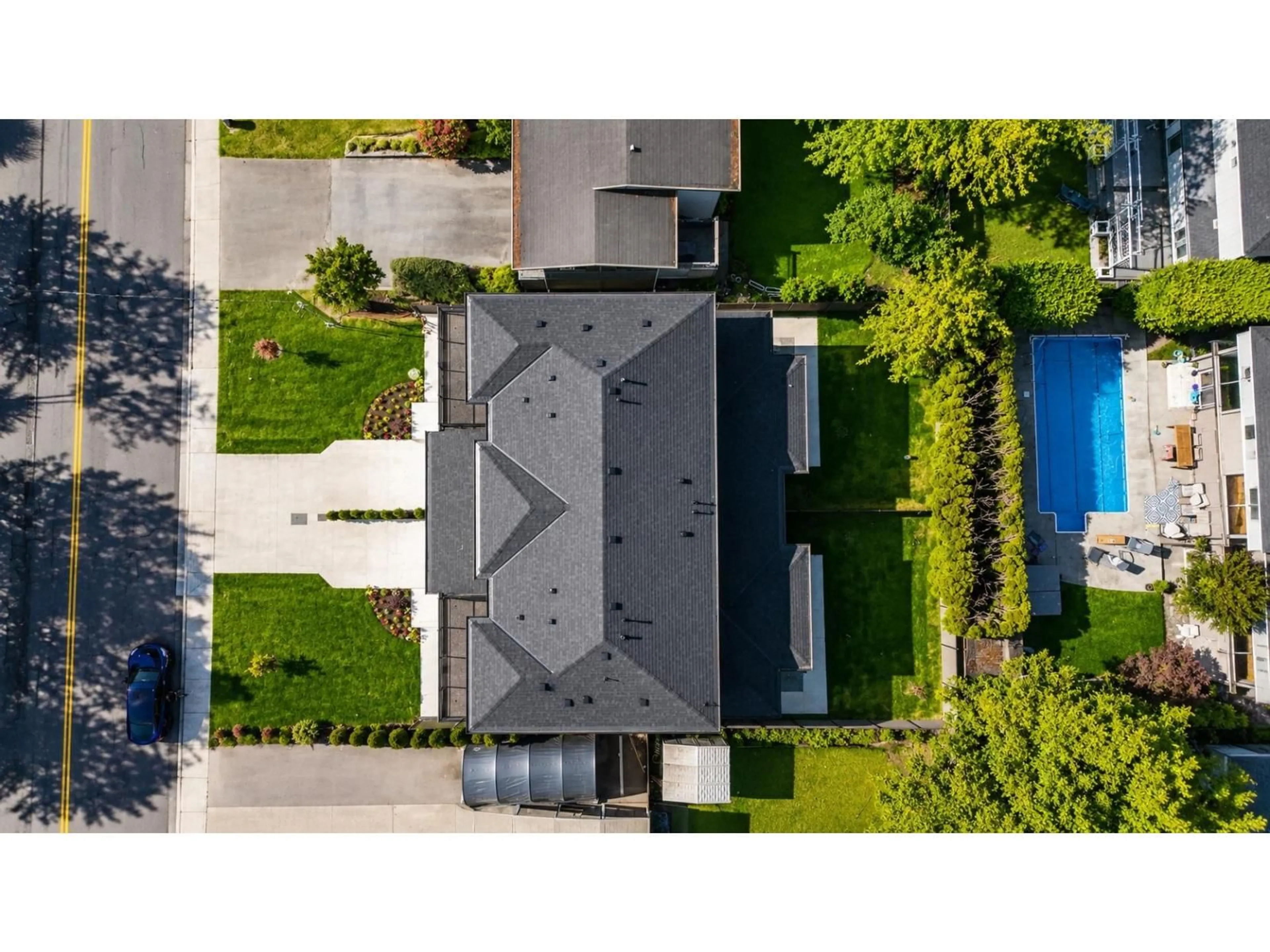 A pic from outside/outdoor area/front of a property/back of a property/a pic from drone, street for 7747 112 STREET, Delta British Columbia V4C4V9