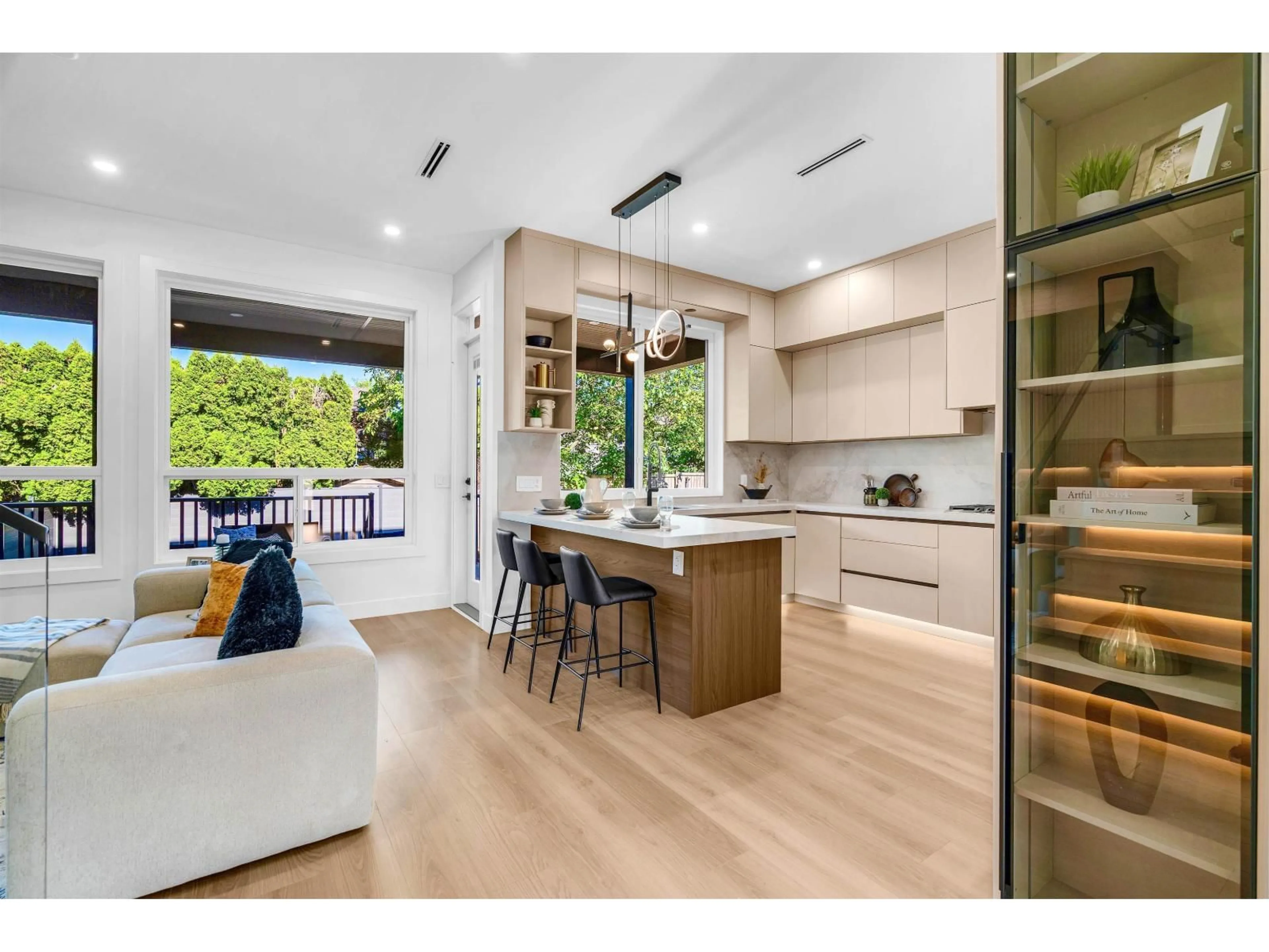 Open concept kitchen, unknown for 7747 112 STREET, Delta British Columbia V4C4V9