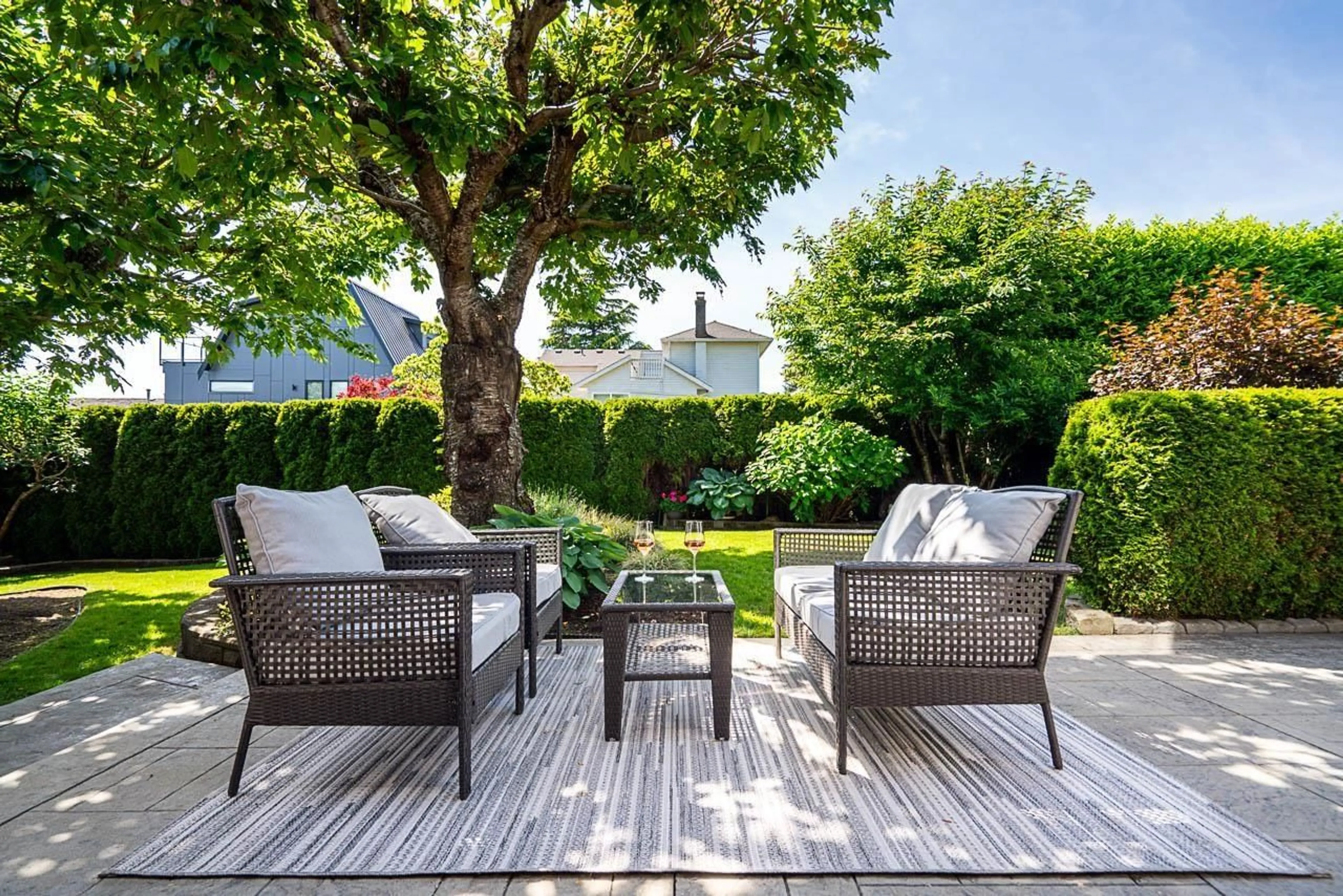 Patio, street for 1429 133A STREET, Surrey British Columbia V4A6A2