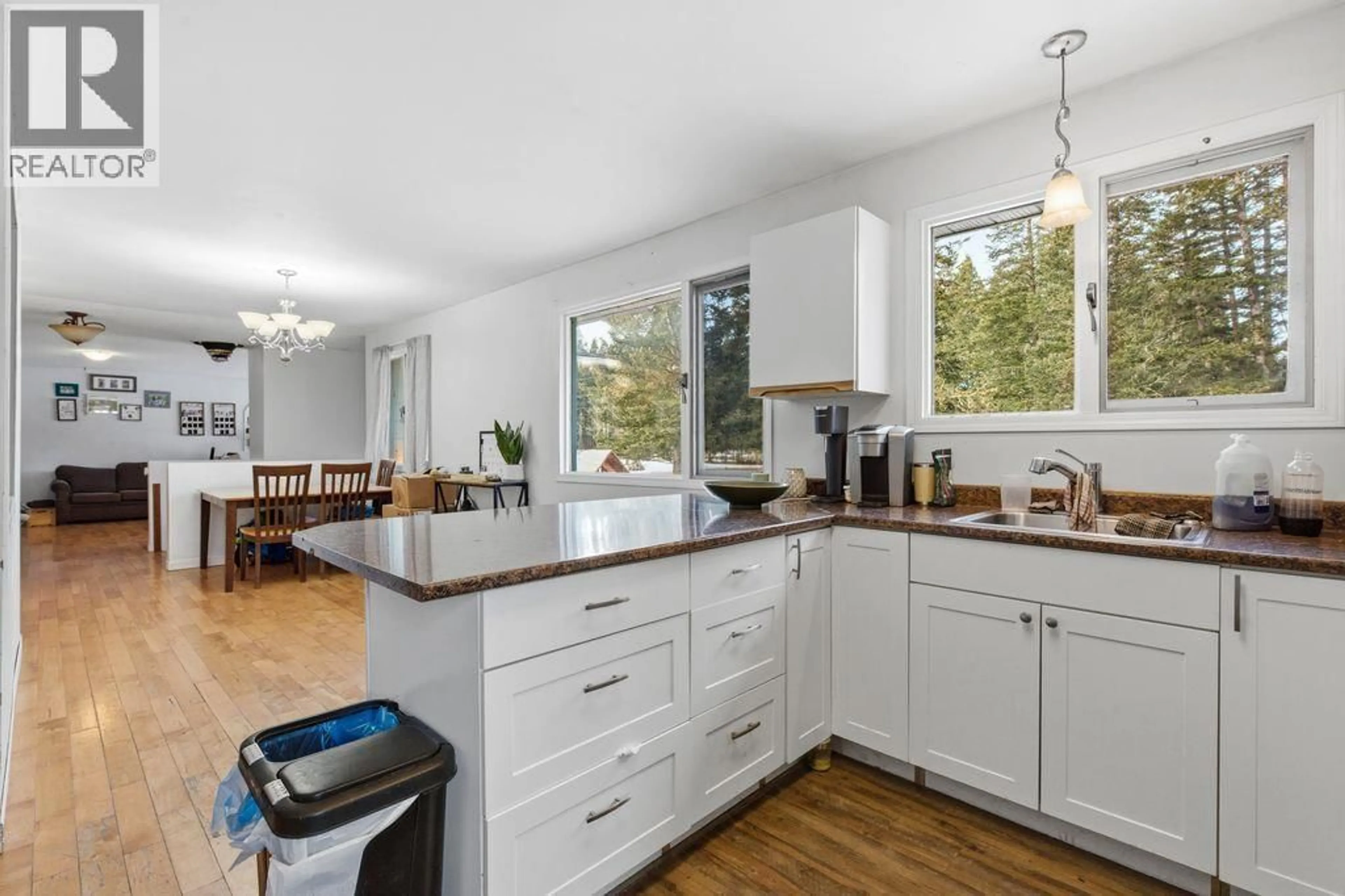 Open concept kitchen, unknown for 3322 CRANE ROAD, Williams Lake British Columbia V2G4X4