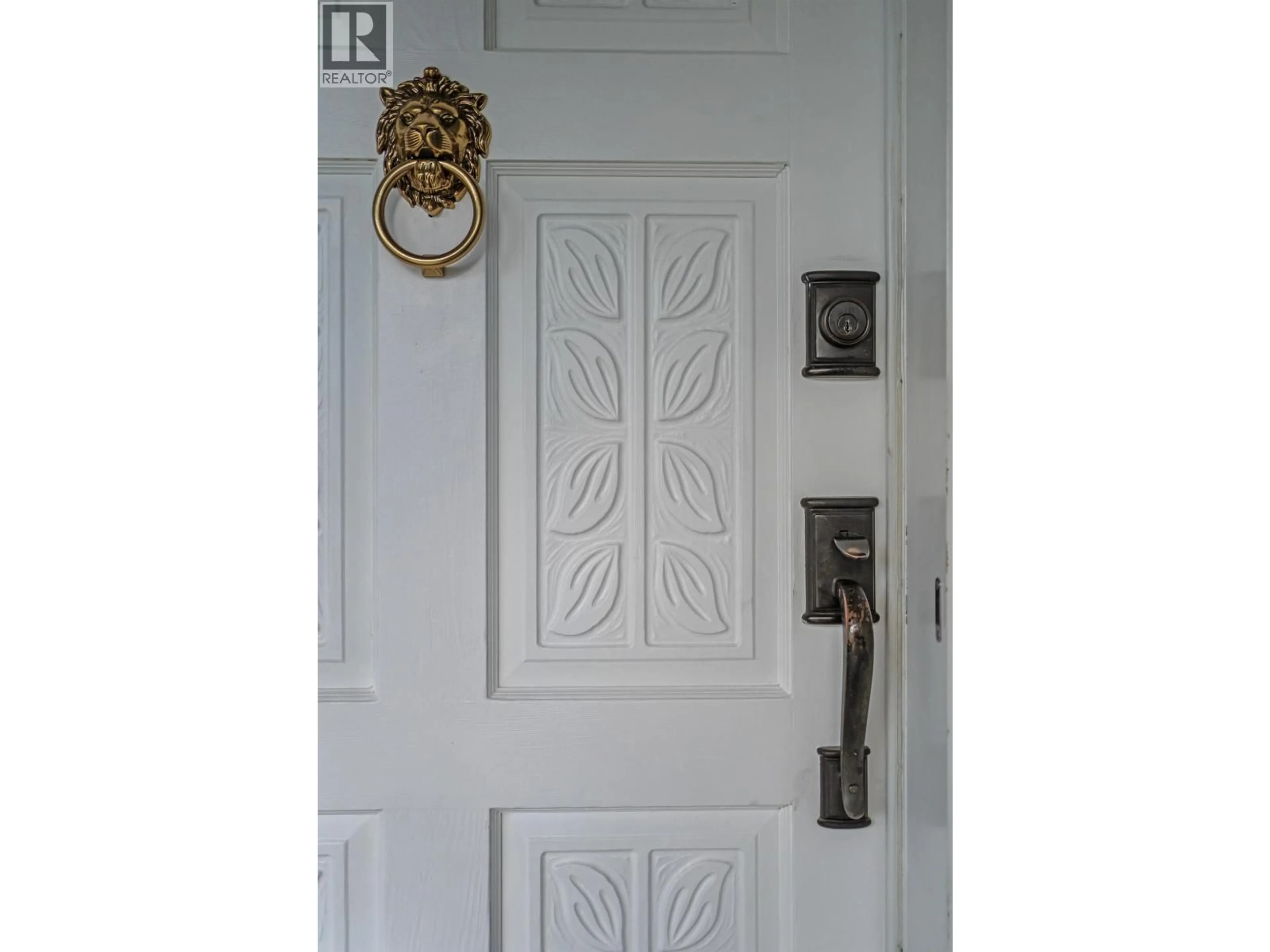 Indoor entryway for 1531 11TH AVENUE, Vancouver British Columbia V5N1Y8