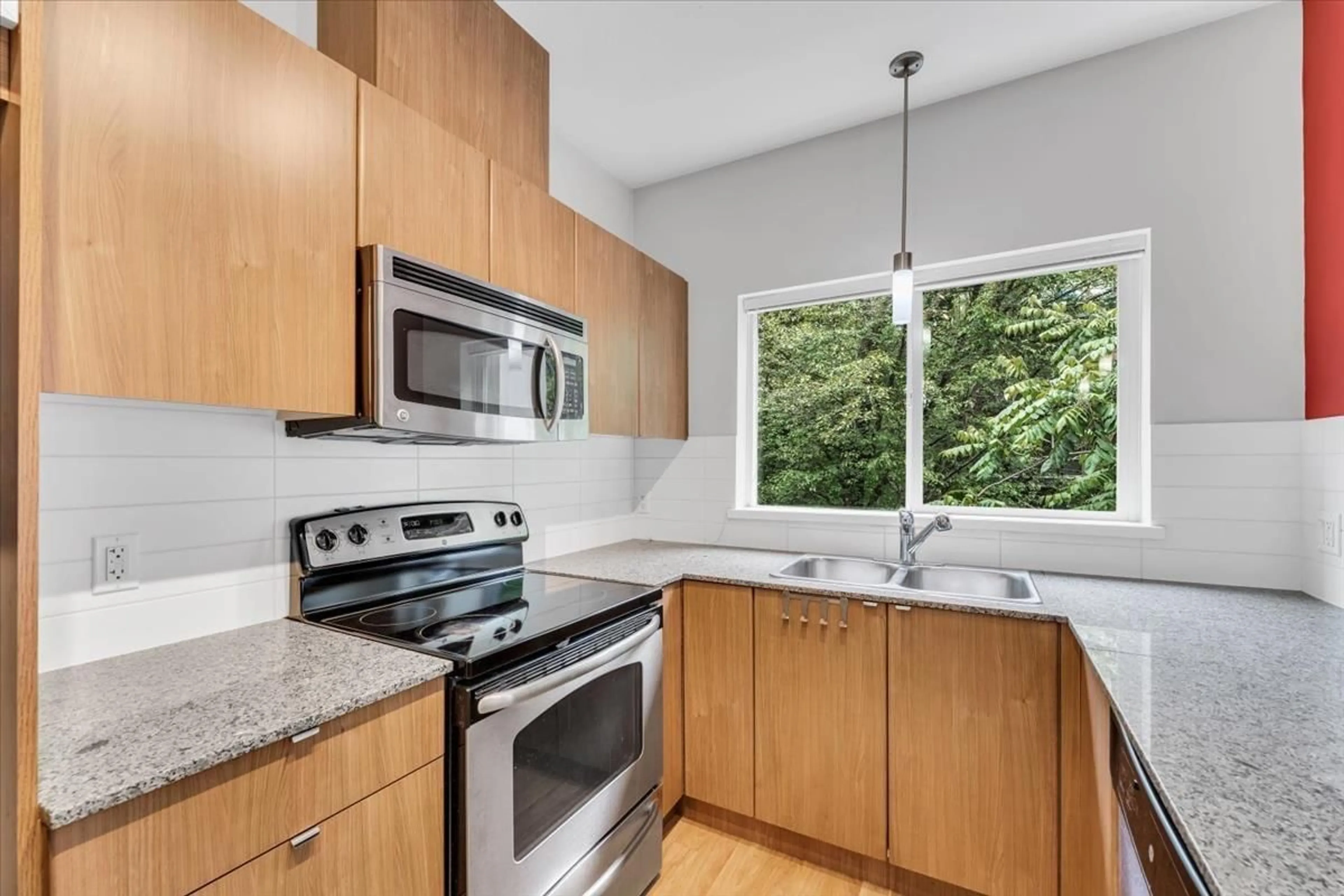 Standard kitchen, unknown for 215 - 9655 KING GEORGE BOULEVARD, Surrey British Columbia V3T0C7