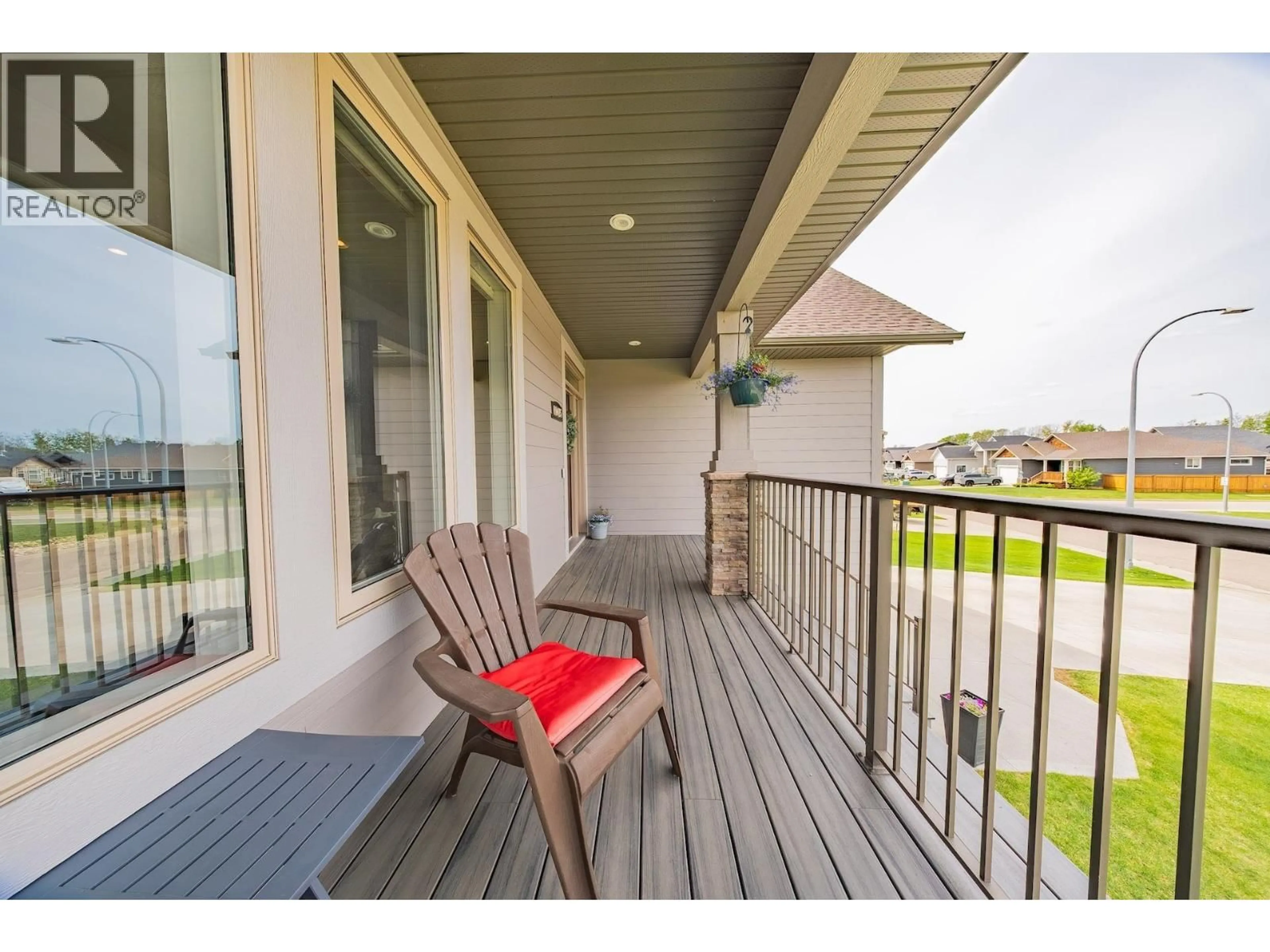 Patio, water/lake/river/ocean view for 11015 114 AVENUE, Fort St. John British Columbia V1J0N4
