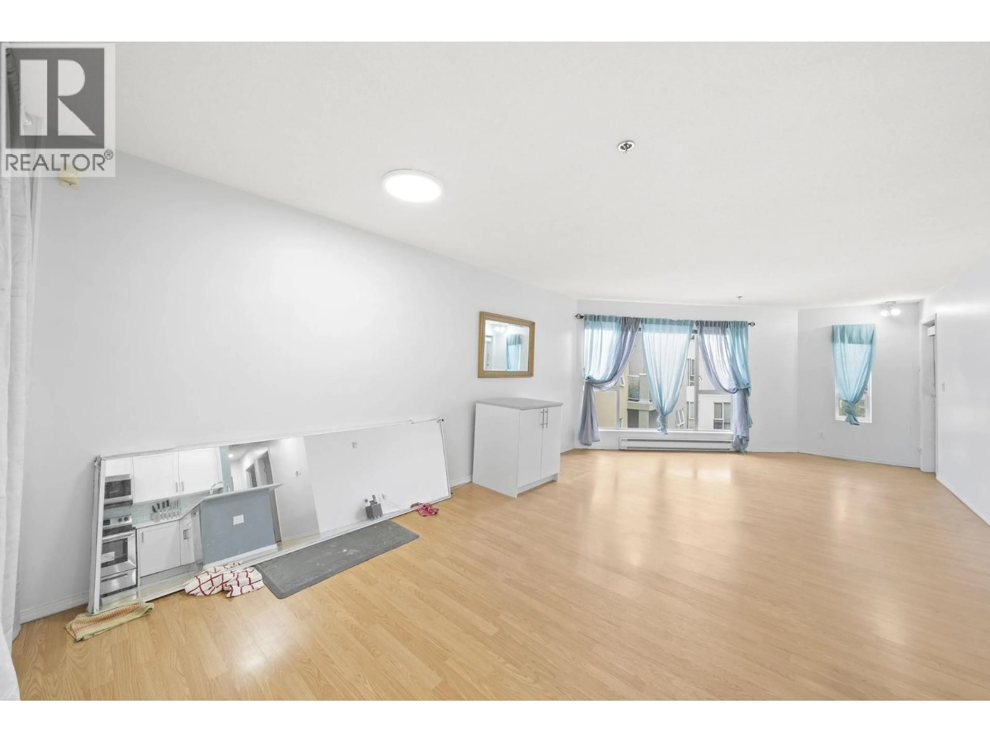 A pic of a room for 304 - 7800 ST. ALBANS ROAD, Richmond British Columbia V6Y3Y5