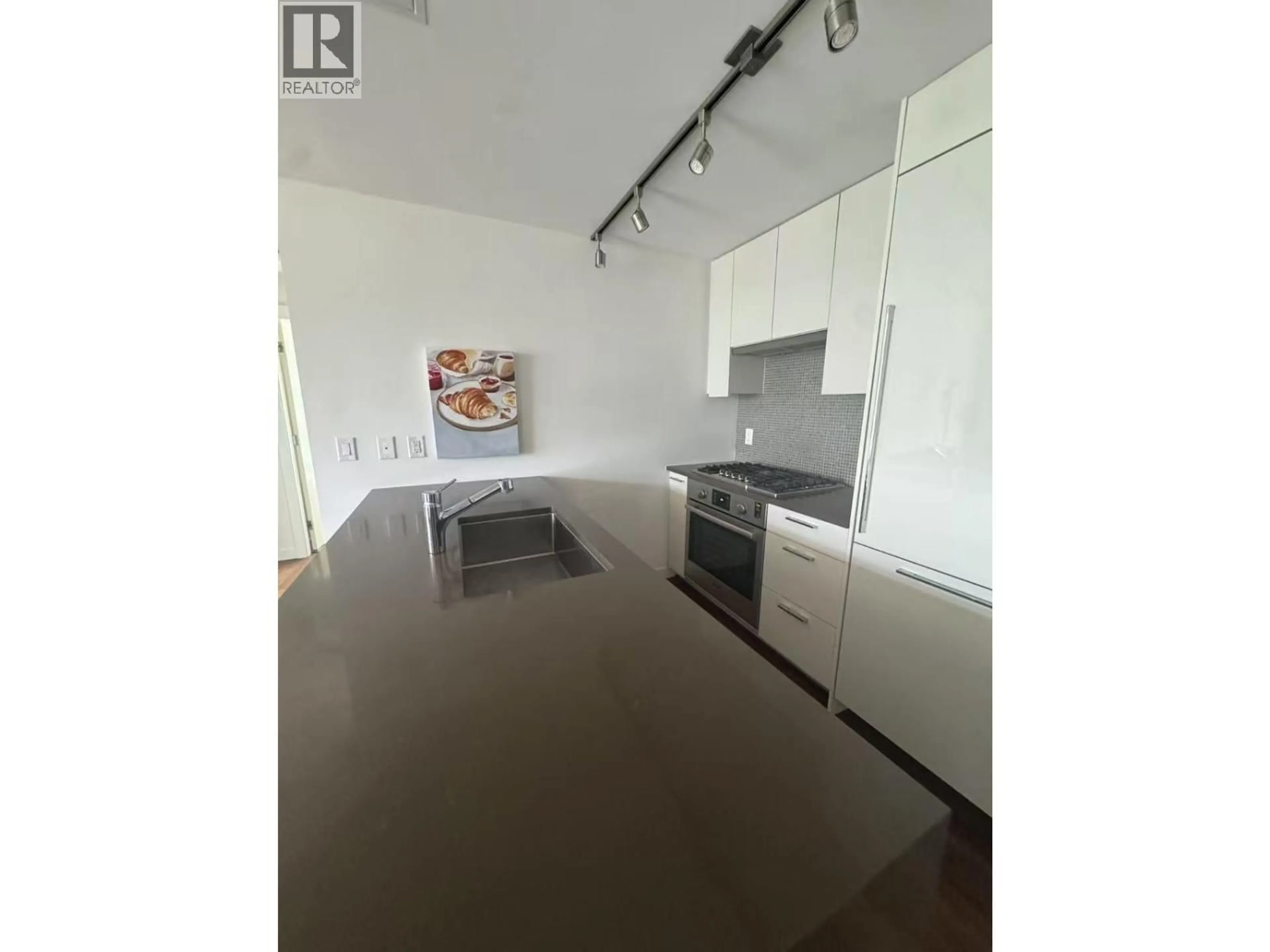 Unknown for 402 - 4189 CAMBIE STREET, Vancouver British Columbia V5Z2Y2