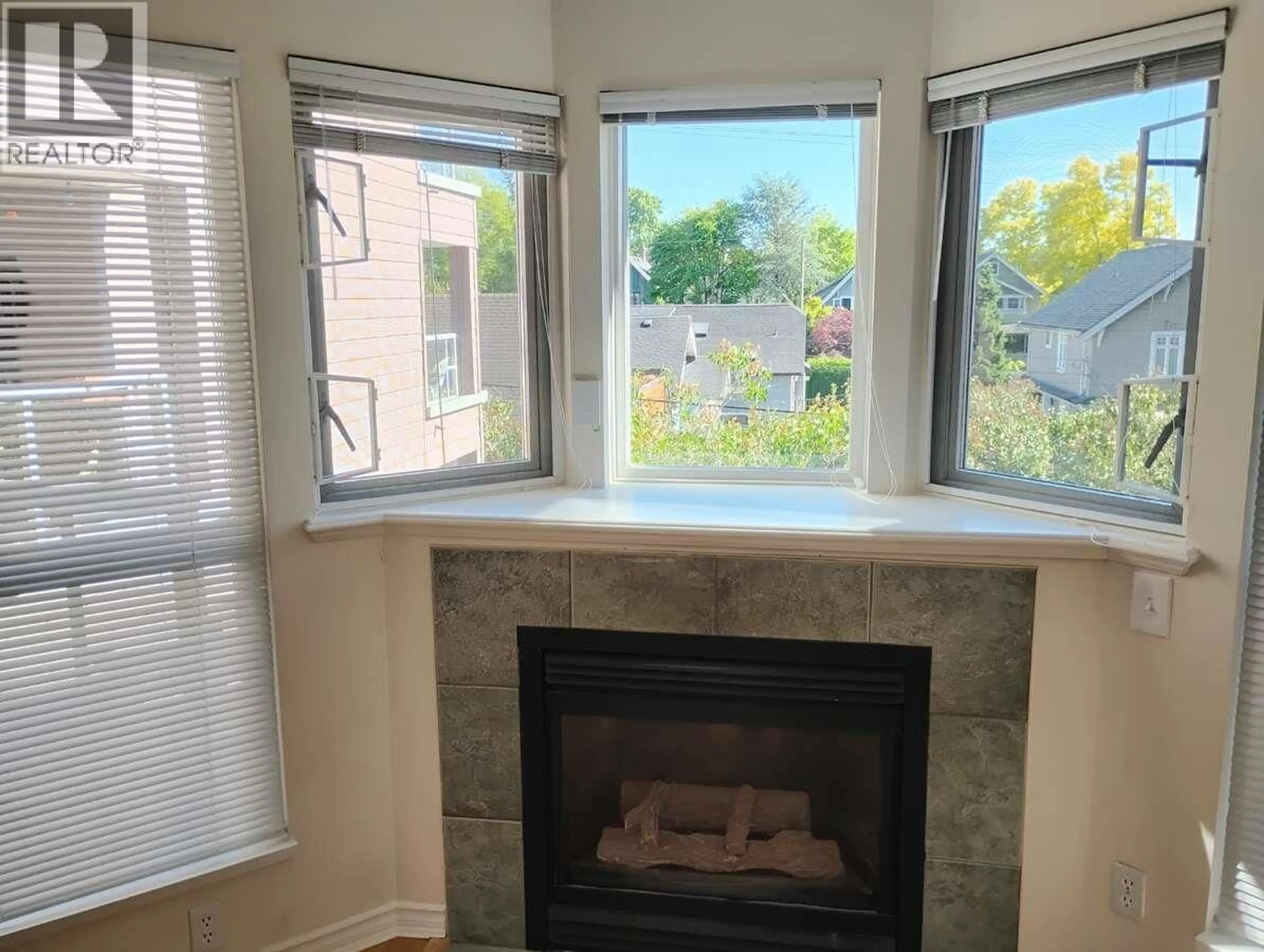 A pic of a room for 311 - 2025 STEPHENS STREET, Vancouver British Columbia V6K3W2