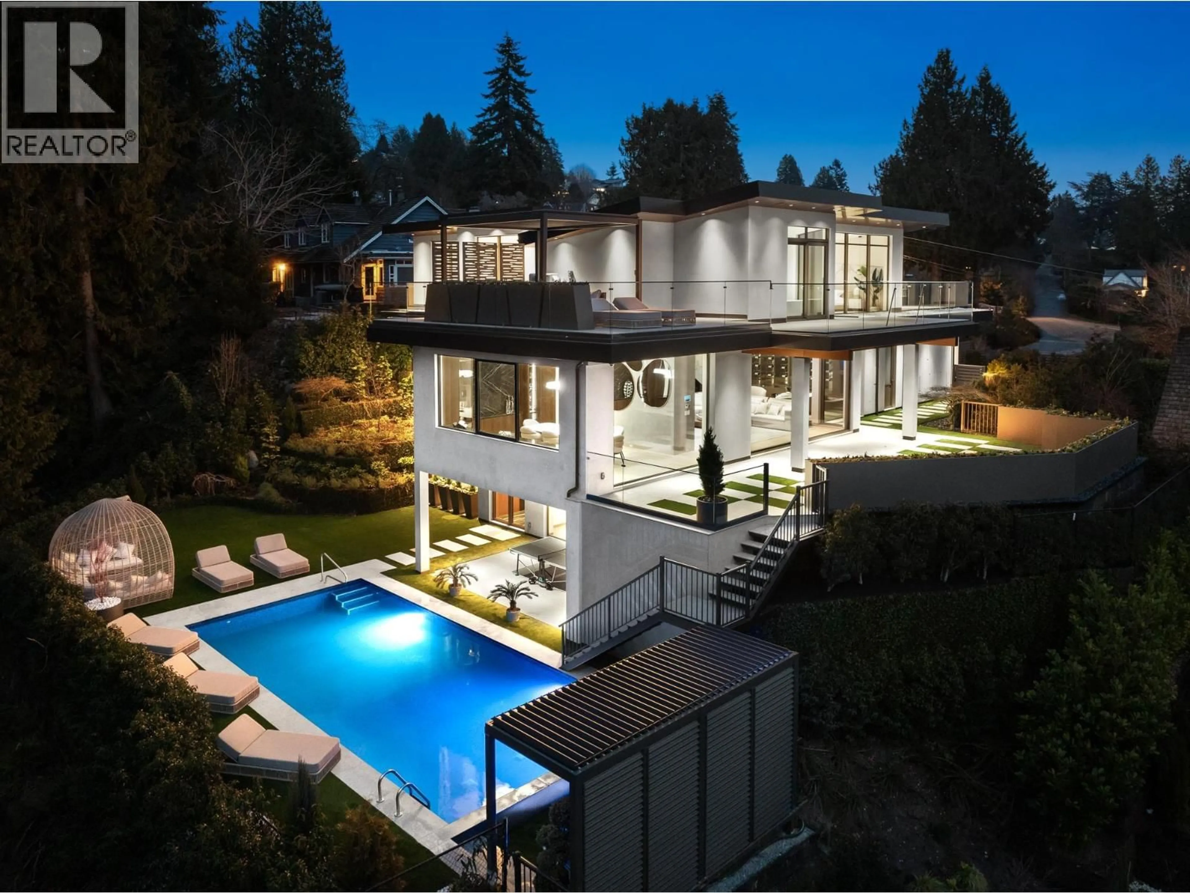 Unknown for 1405 28TH STREET, West Vancouver British Columbia V7V4L8