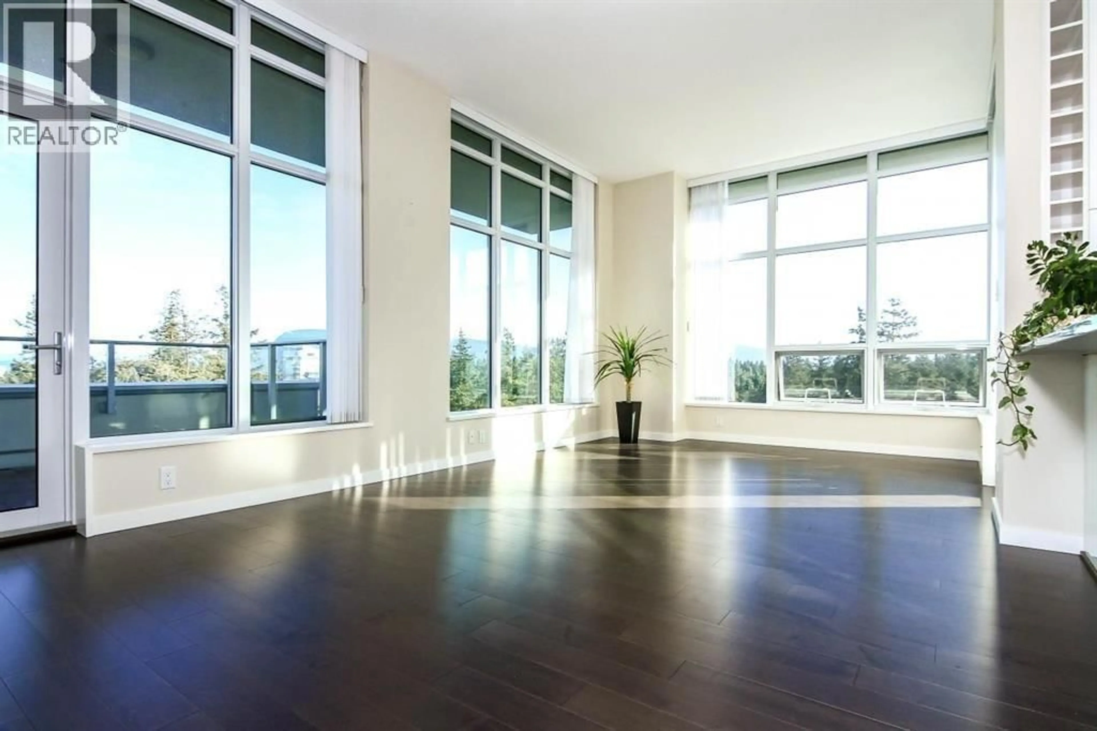 Indoor foyer for PH7 - 5728 BERTON AVENUE, Vancouver British Columbia V6S0E5