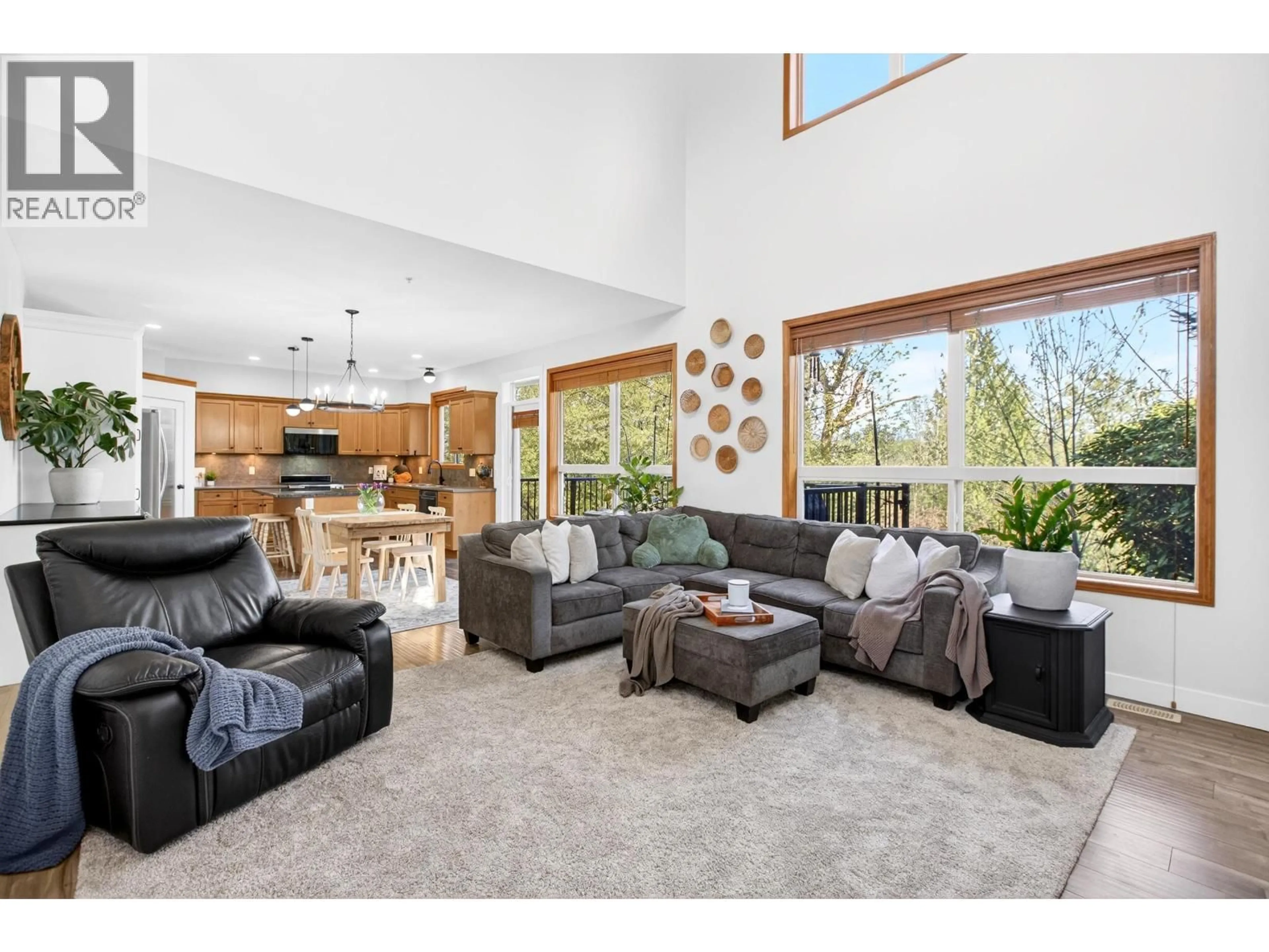 Living room with furniture, unknown for 22 - 24185 106B AVENUE, Maple Ridge British Columbia V2W0C4