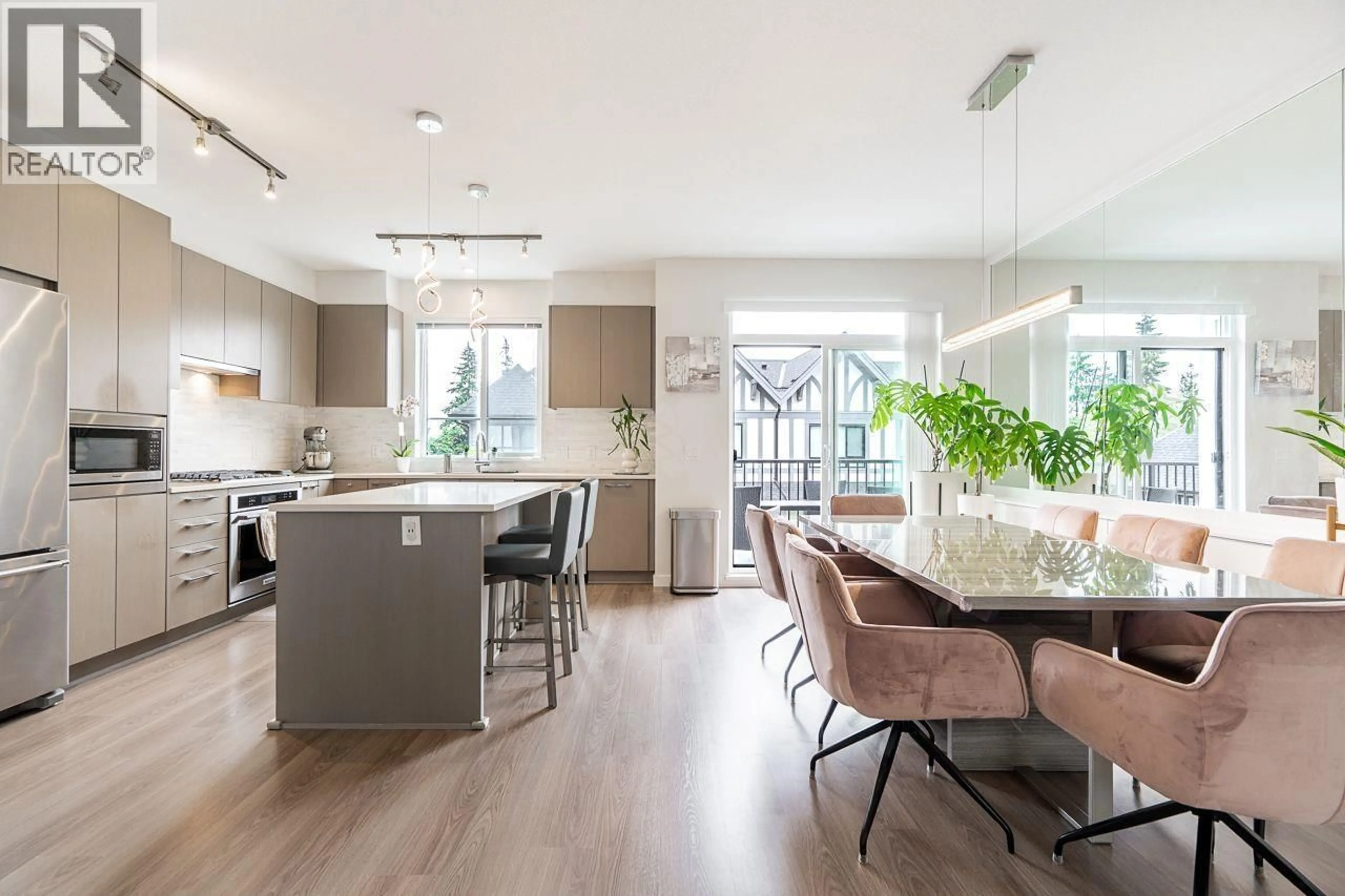 Open concept kitchen, unknown for 78 - 3500 BURKE VILLAGE PROMENADE, Coquitlam British Columbia V3E0N2