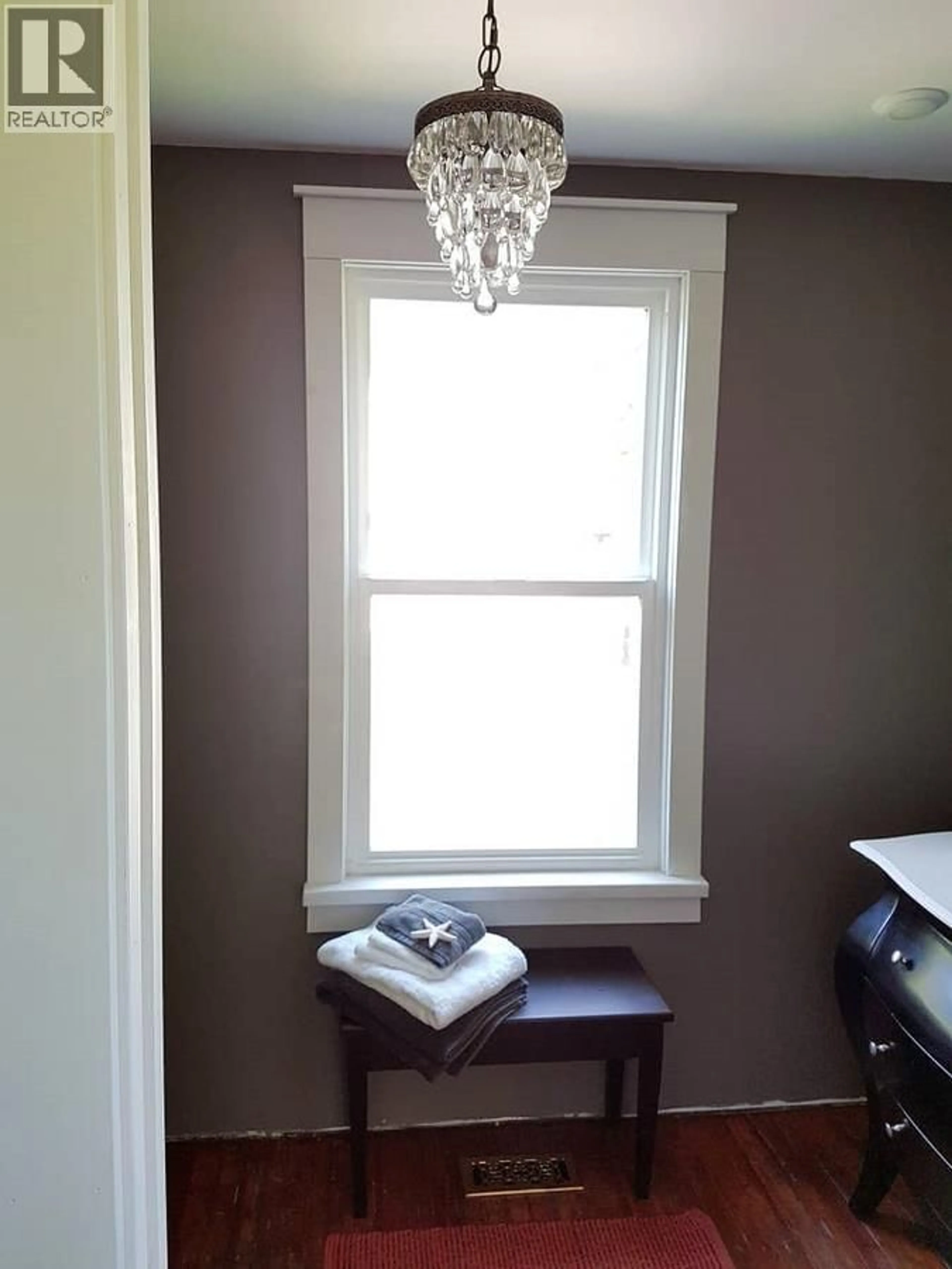 A pic of a room for 301 8TH AVENUE, Stewart British Columbia V0T1W0