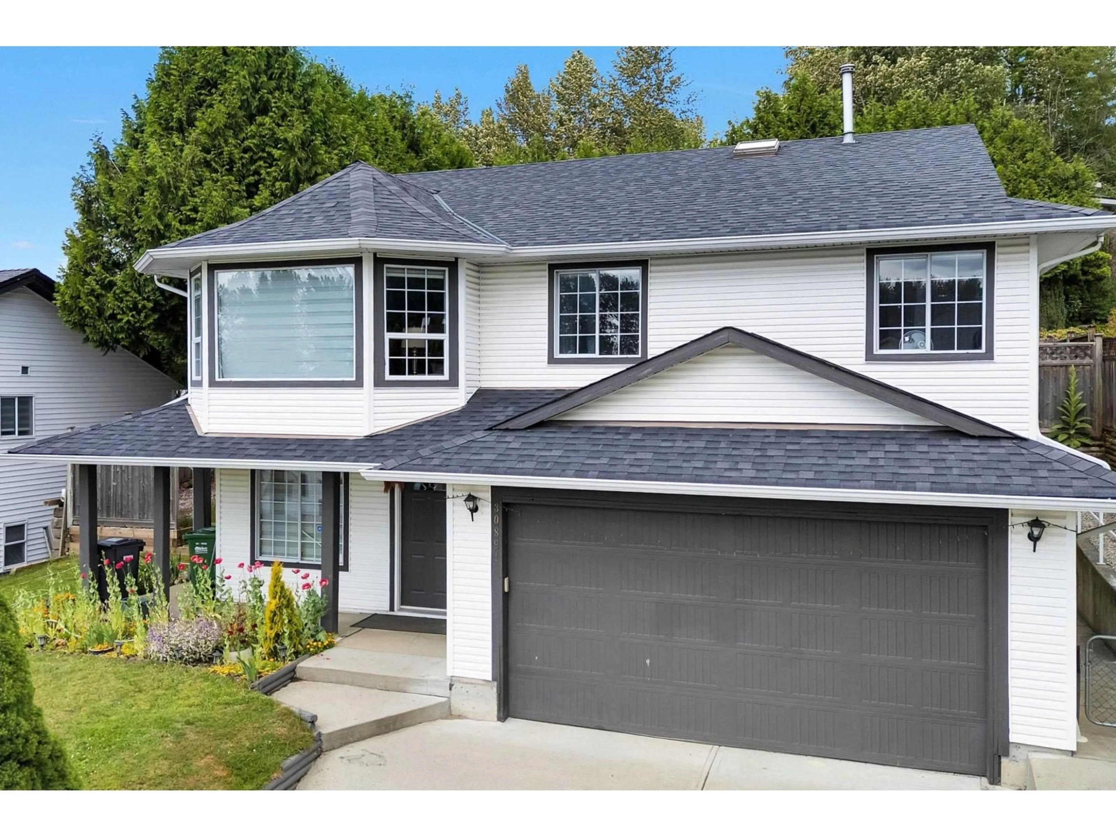 Home with vinyl exterior material, street for 30891 SANDPIPER PLACE, Abbotsford British Columbia V2T5L5