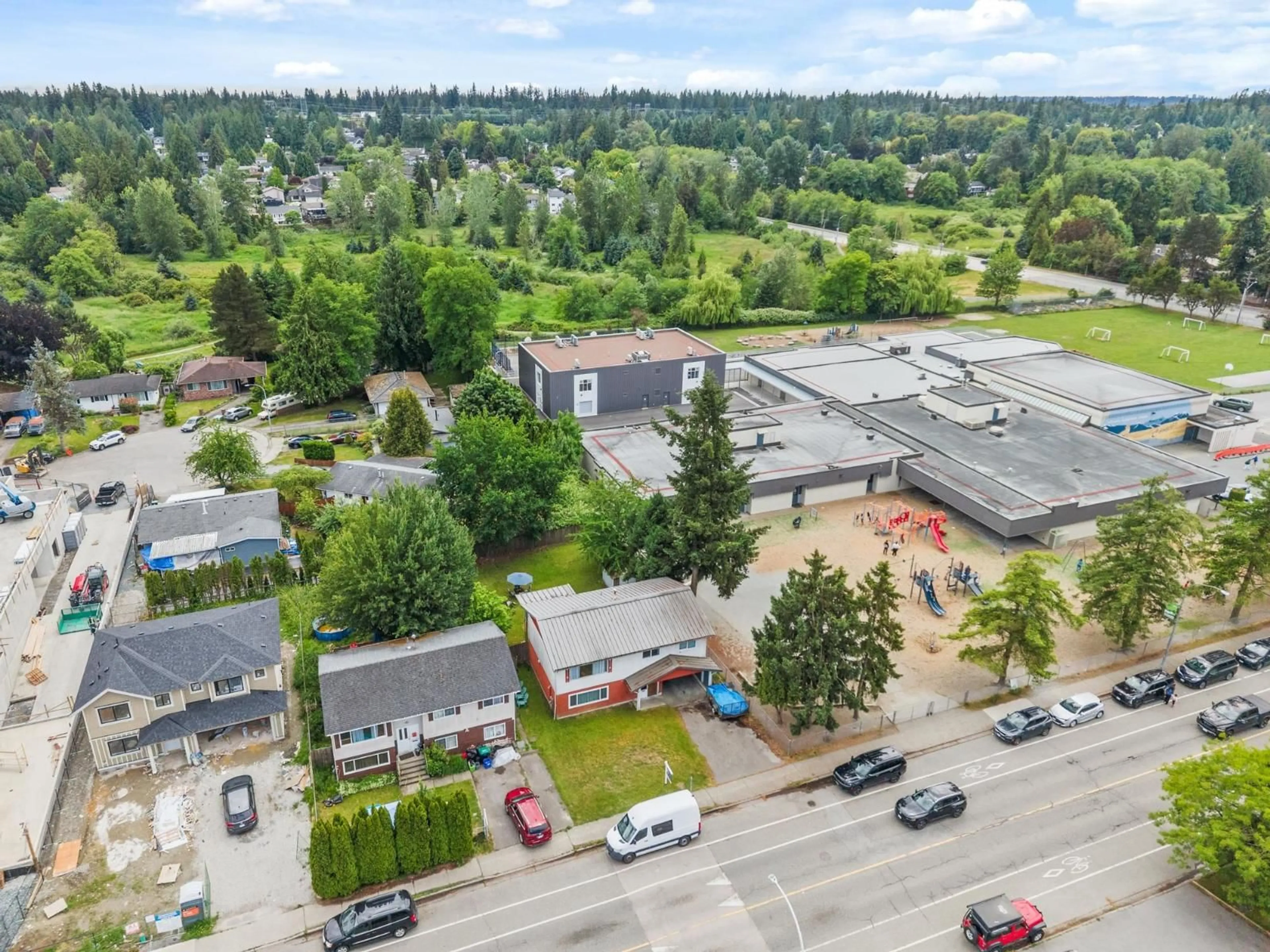 A pic from outside/outdoor area/front of a property/back of a property/a pic from drone, unknown for 20106 53 AVENUE, Langley British Columbia V3A3T9