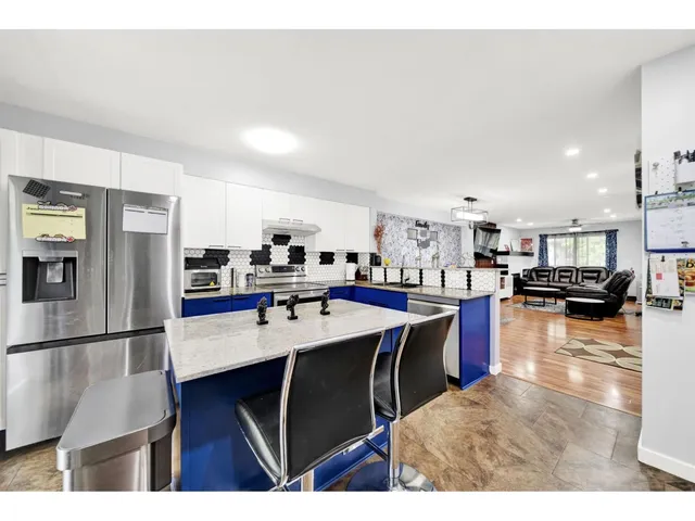 64 - 19250 65 AVENUE, Surrey 2