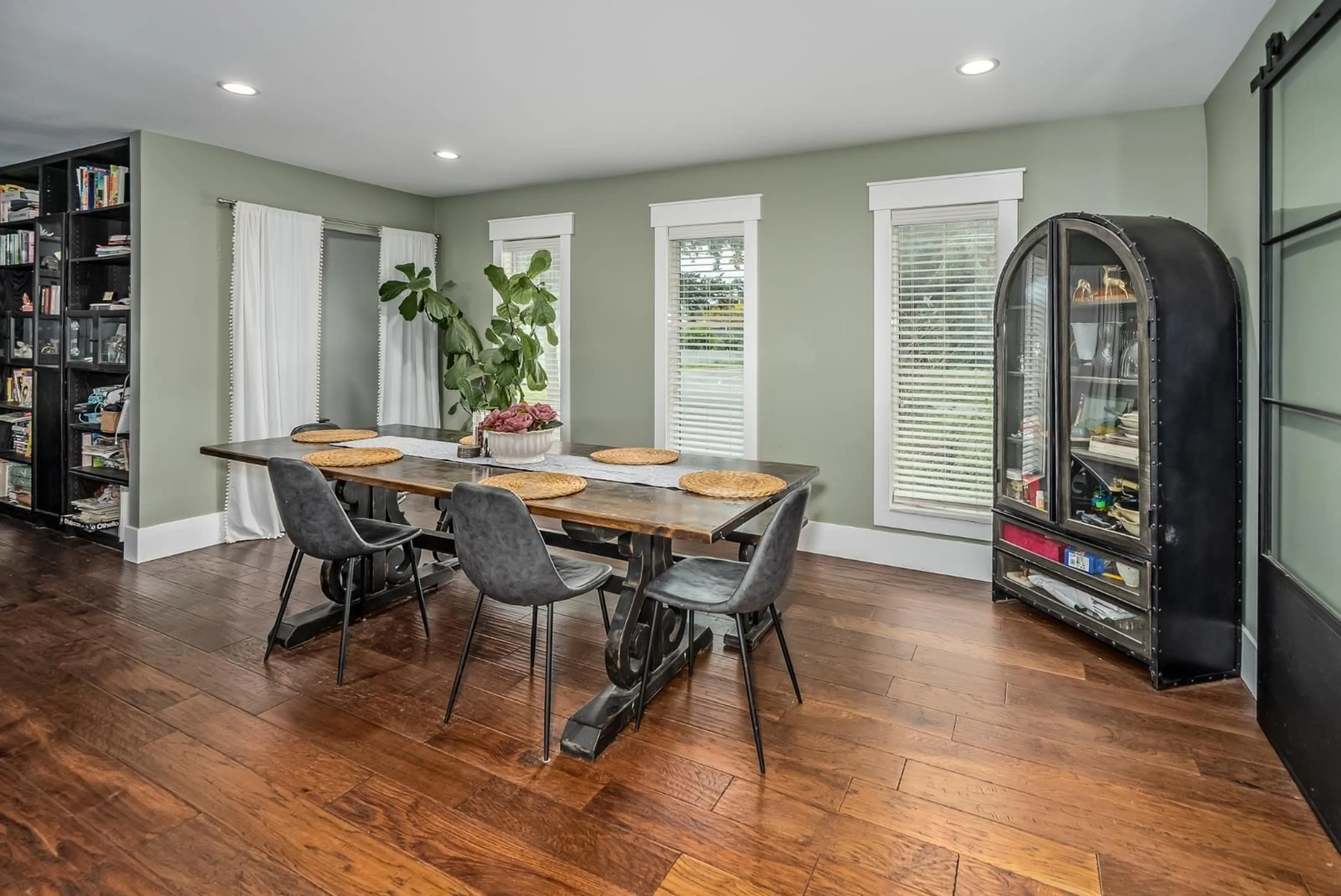 Dining room, wood/laminate floor for 4523 240TH STREET, Langley British Columbia V2Z2L4