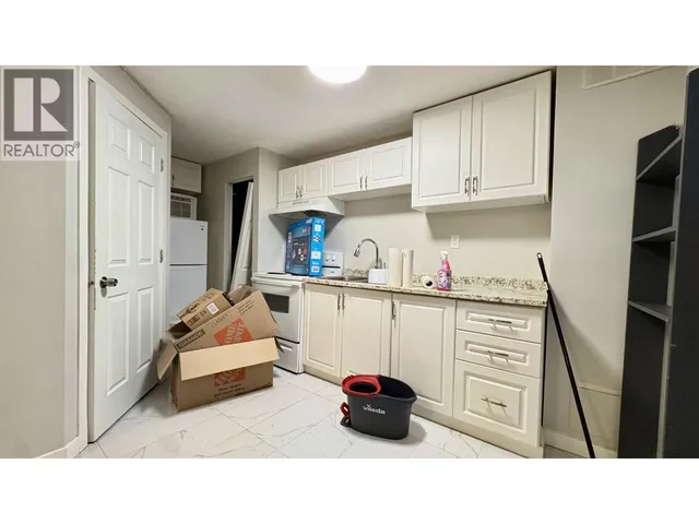 2128 QUINCE STREET, Prince George 5