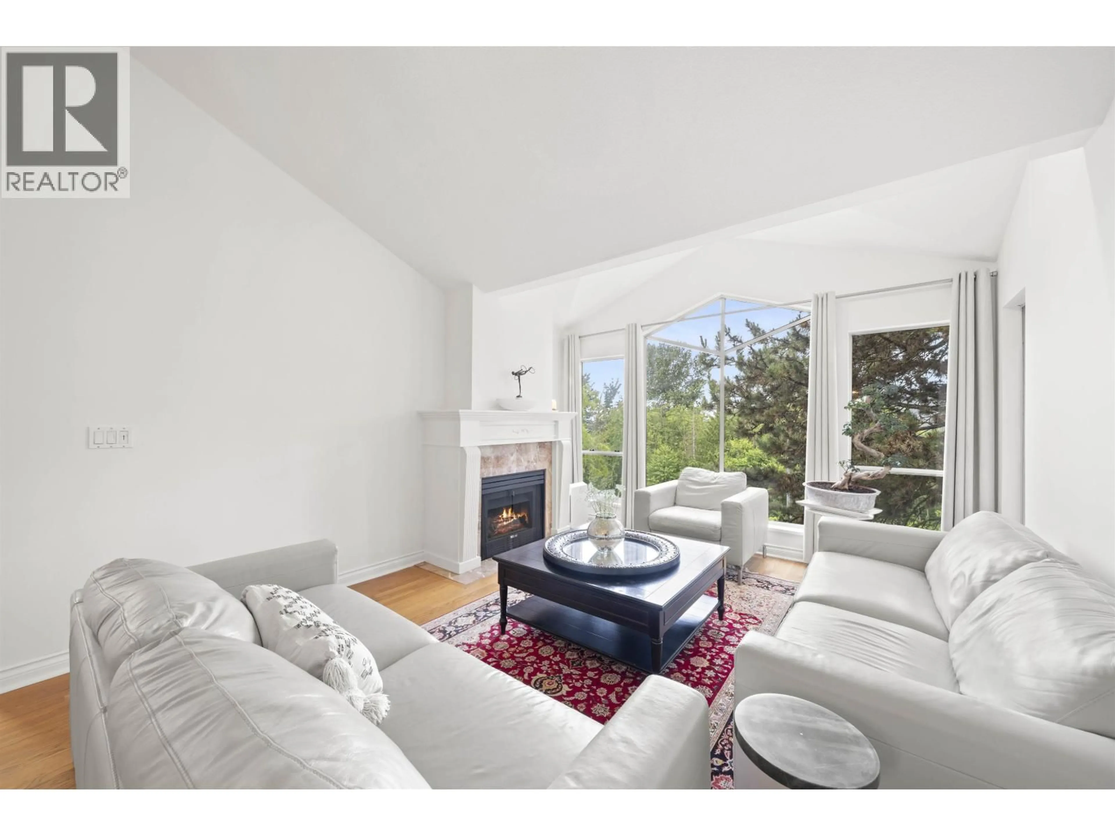 Living room with furniture, unknown for 40 - 1238 EASTERN DRIVE, Port Coquitlam British Columbia V3C6C5