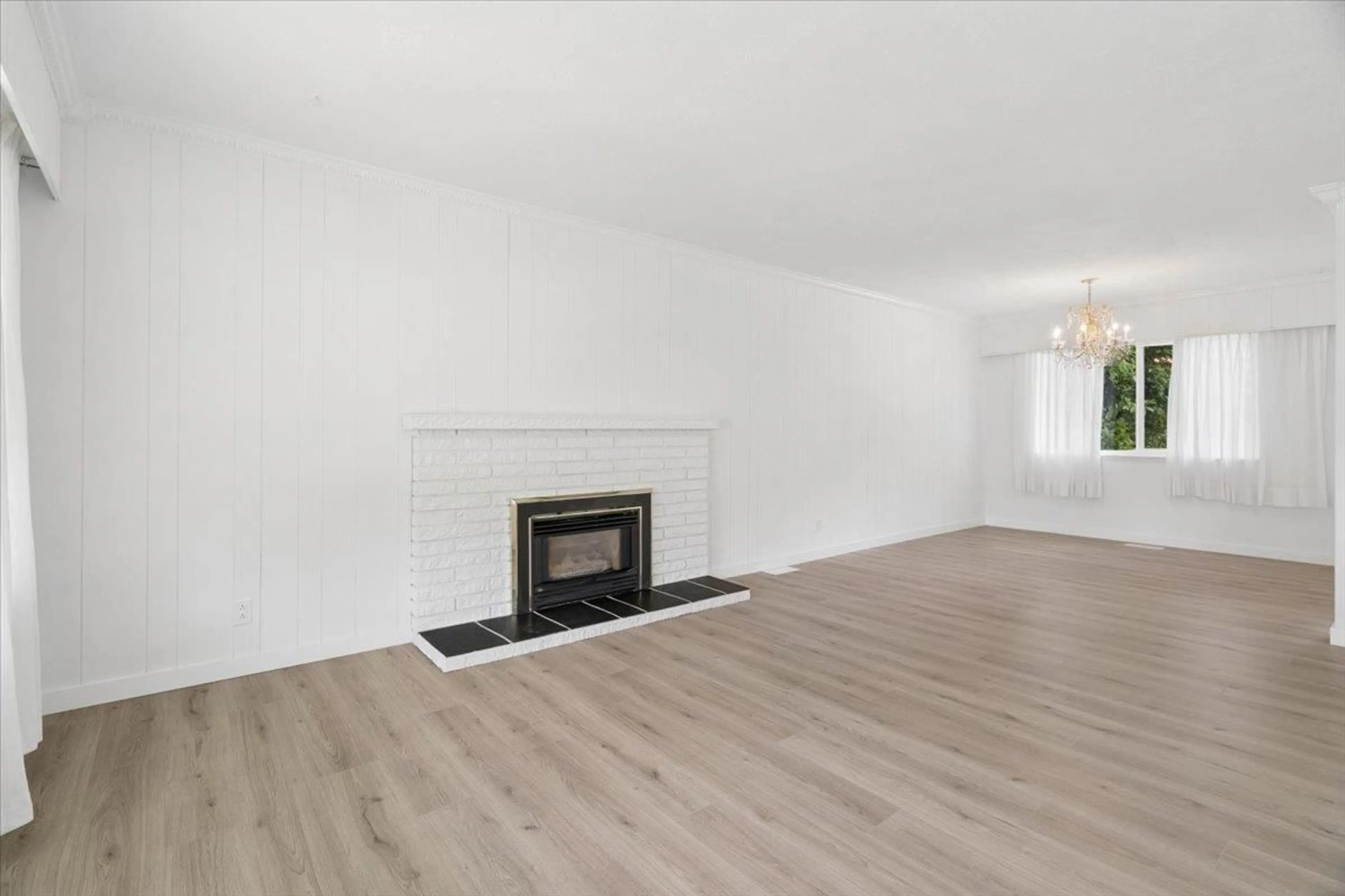 A pic of a room for 14981 RAVEN PLACE, Surrey British Columbia V3R4T3