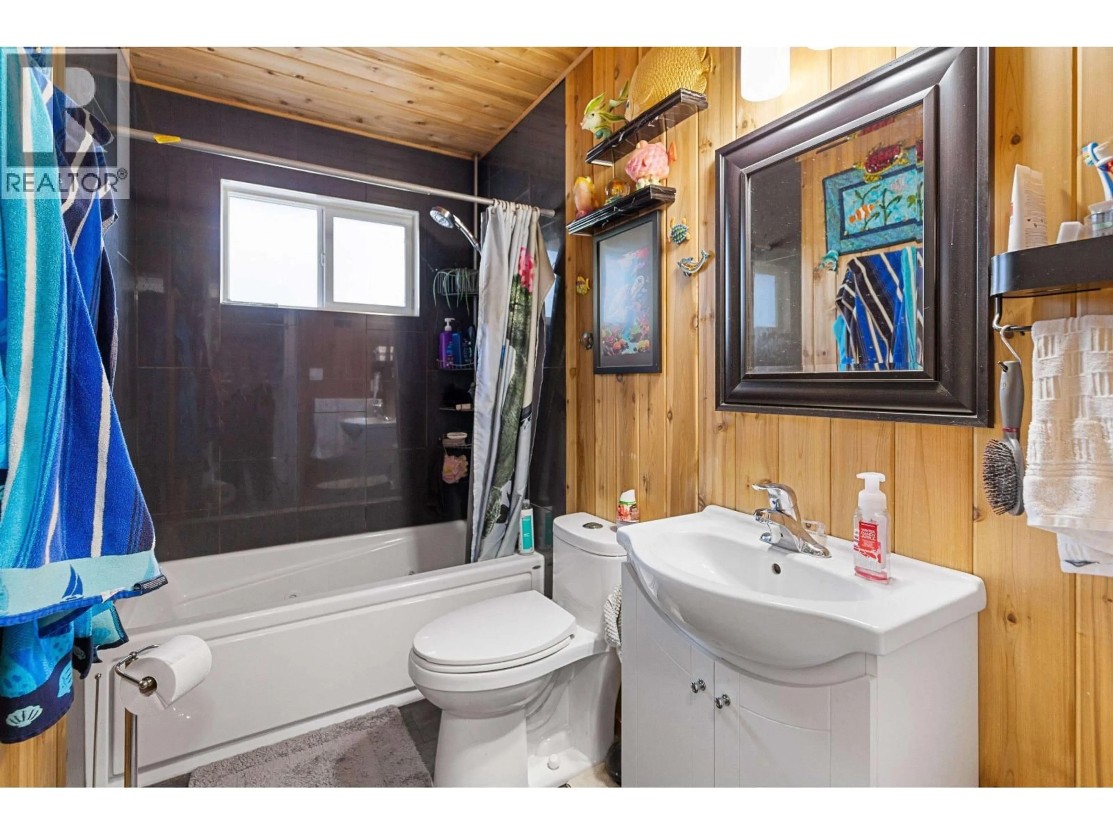 Standard bathroom, unknown for 8274 SPARROW ROAD, Prince George British Columbia V2K5H3