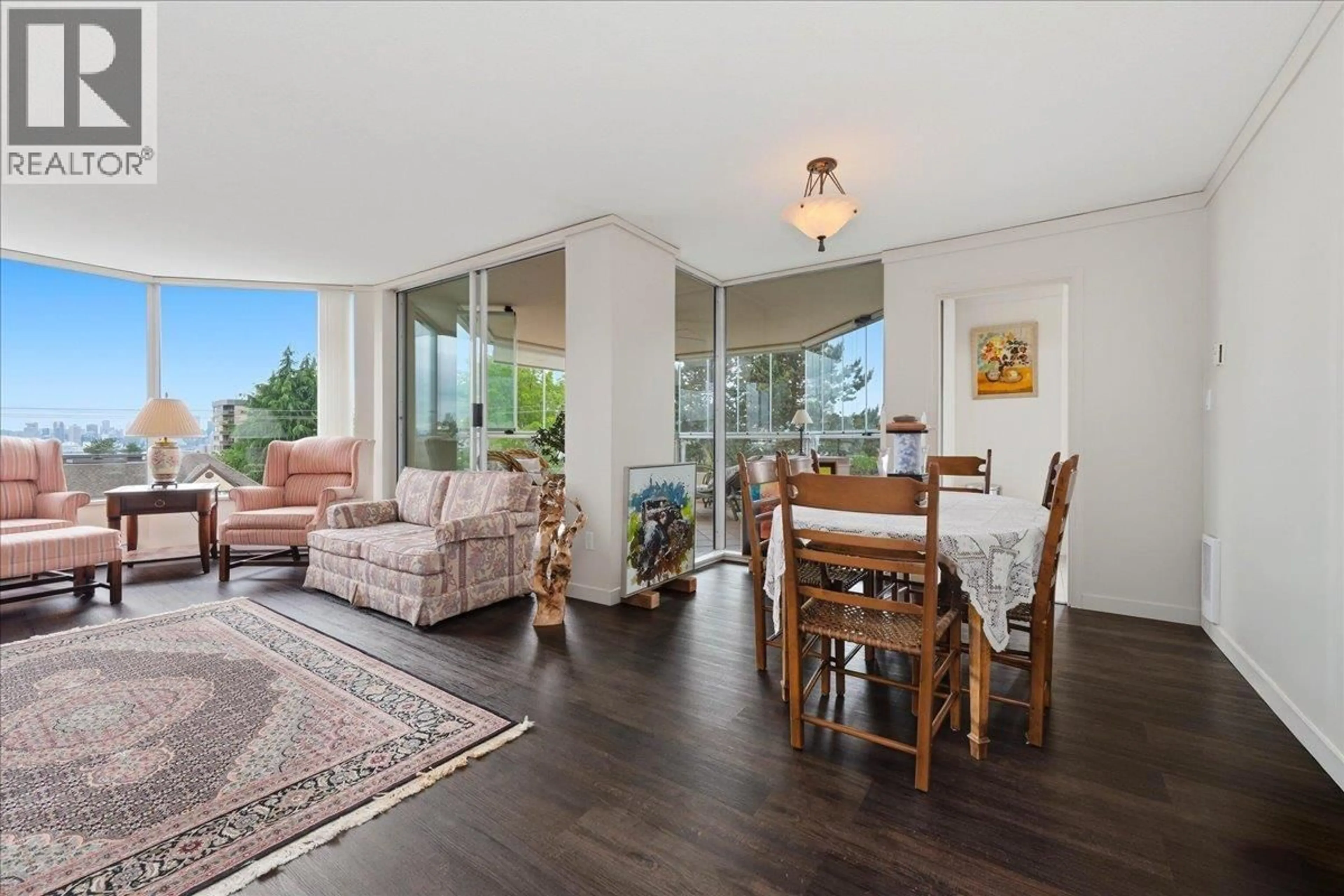 Unknown for 102 - 123 KEITH ROAD, North Vancouver British Columbia V7L1V1
