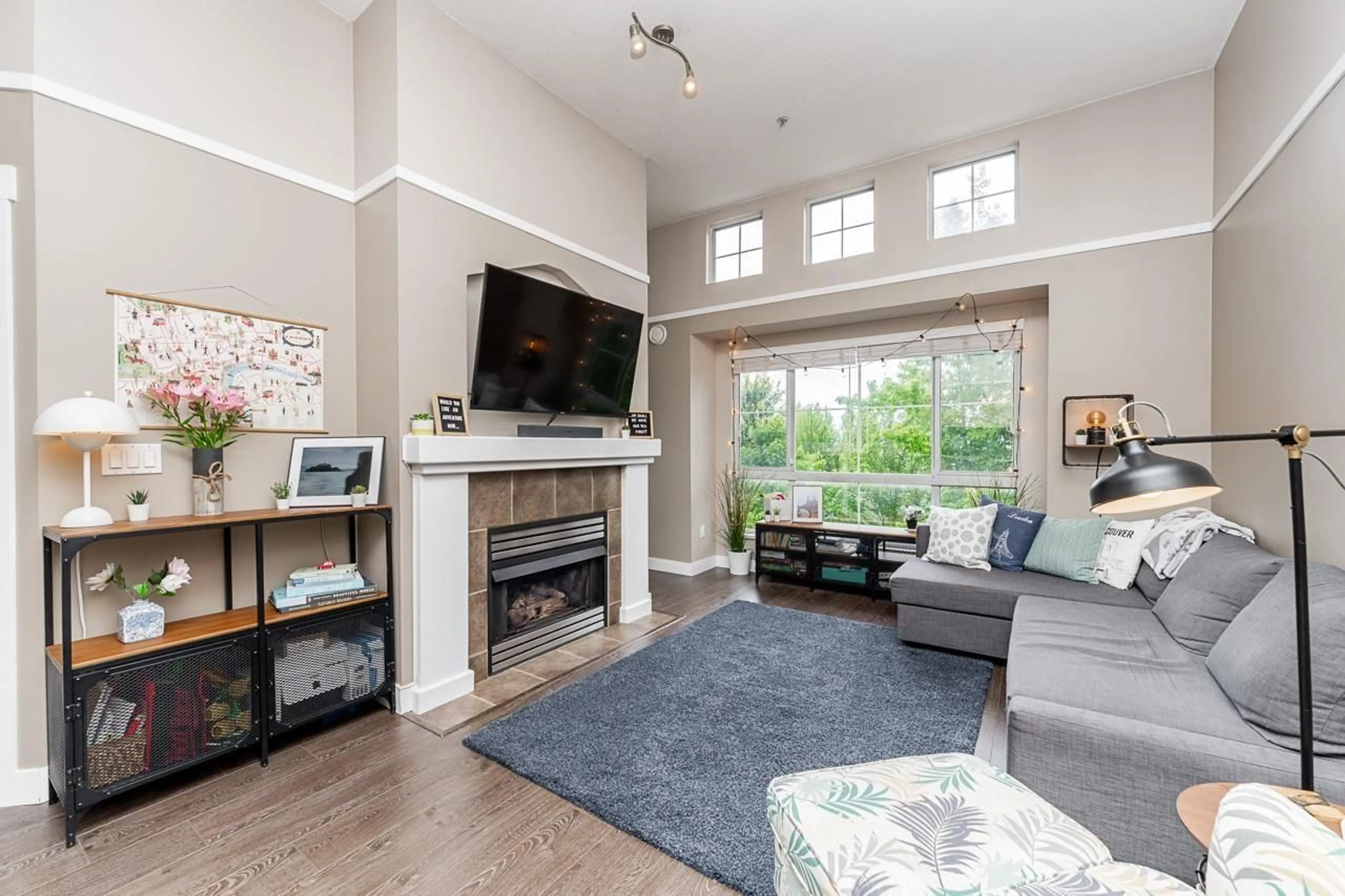 Living room with furniture, unknown for 331 - 19528 FRASER HIGHWAY, Surrey British Columbia V3S8P4