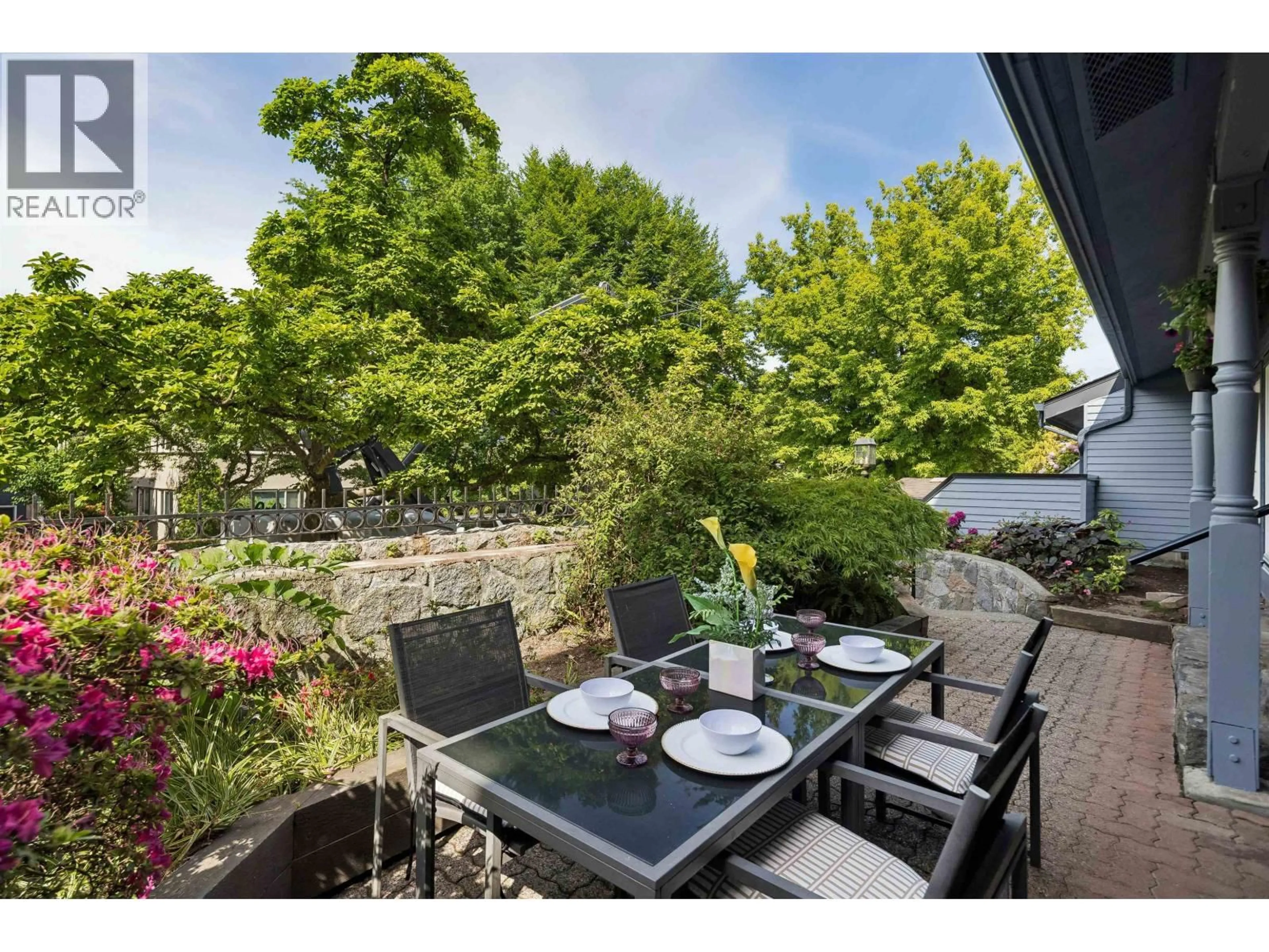 Patio, street for 3 - 1620 BALSAM STREET, Vancouver British Columbia V6K3M1