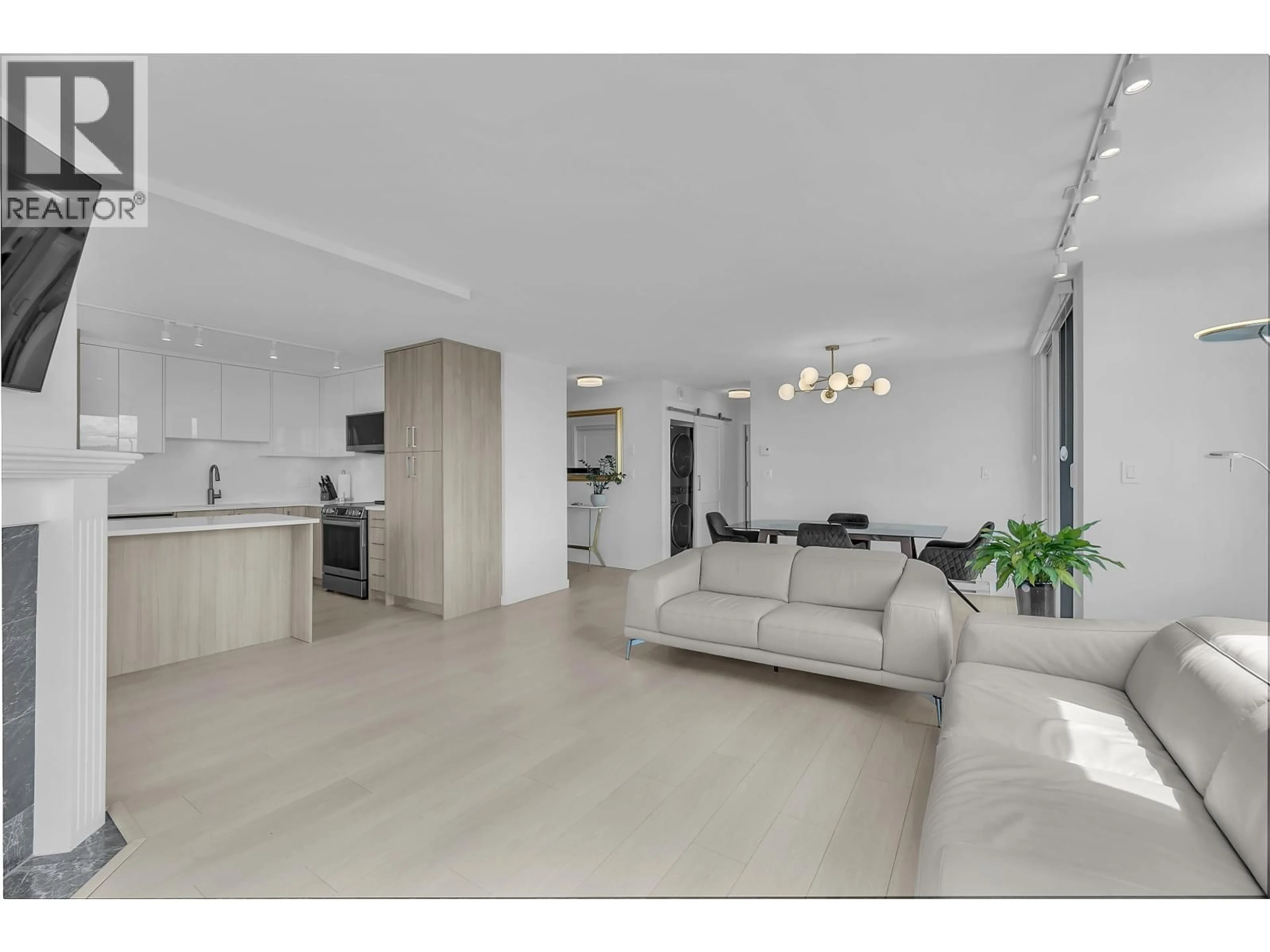 Unknown for 504 - 412 TWELFTH STREET, New Westminster British Columbia V3M6R2