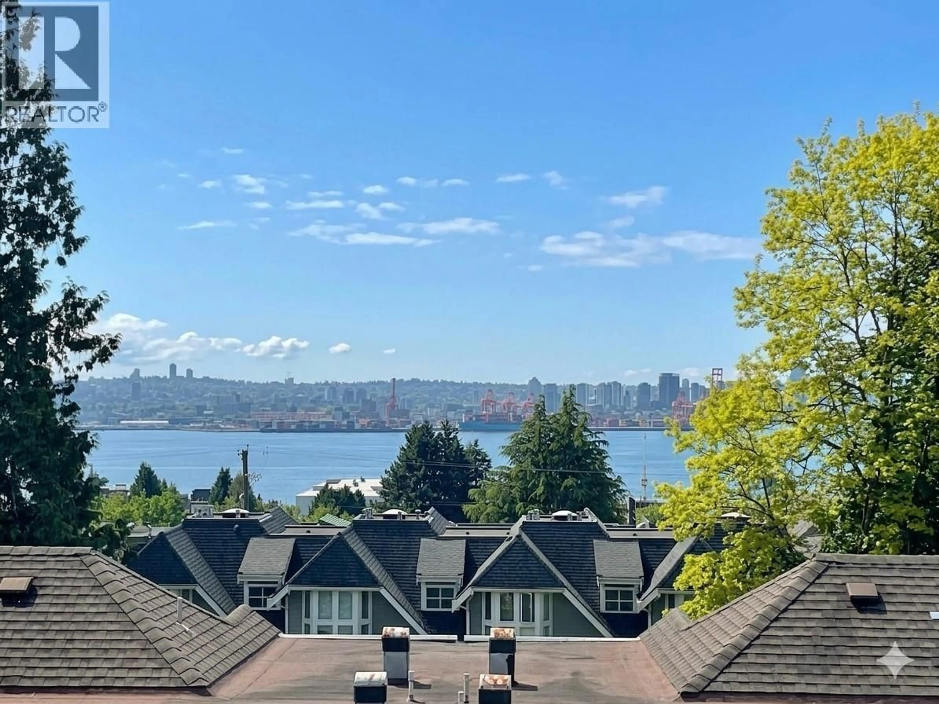 A pic from outside/outdoor area/front of a property/back of a property/a pic from drone, water/lake/river/ocean view for 7 - 232 6TH STREET, North Vancouver British Columbia V7L1P5