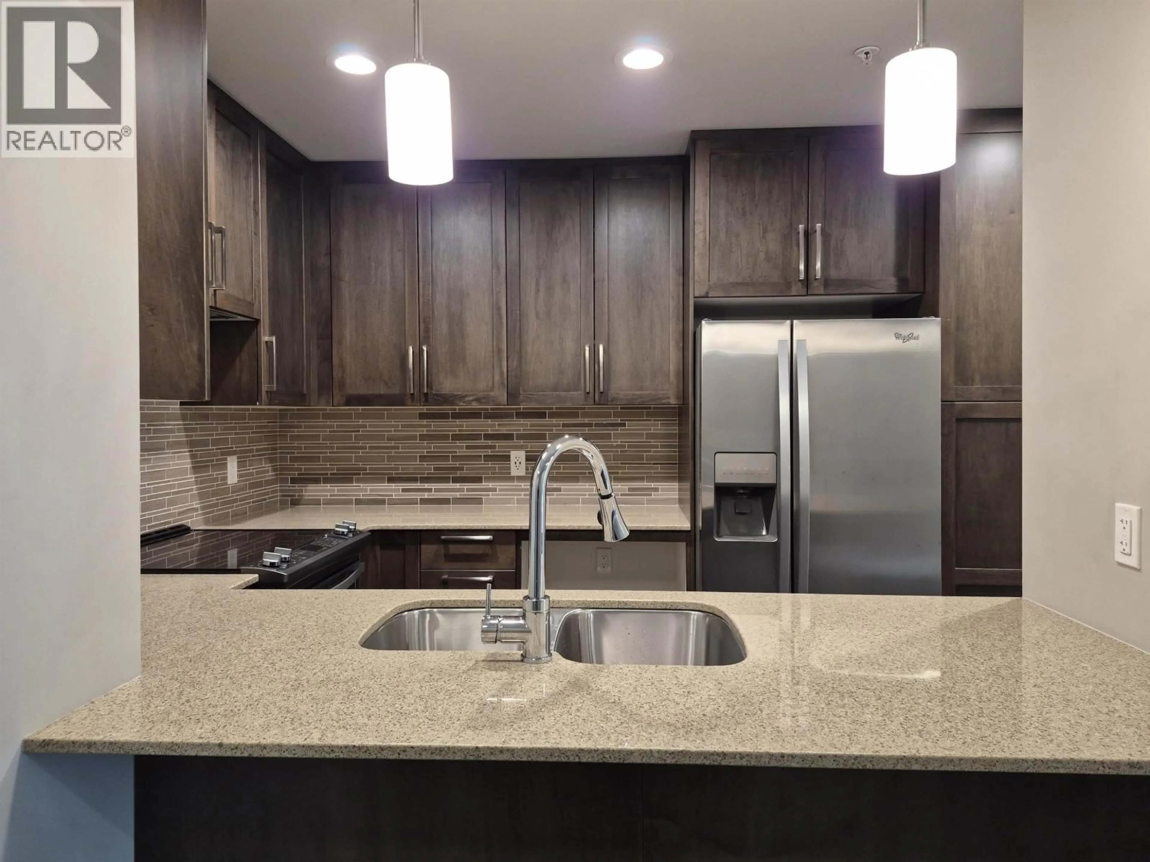 Contemporary kitchen, unknown for 107 - 2495 WILSON AVENUE, Port Coquitlam British Columbia V3C0E4