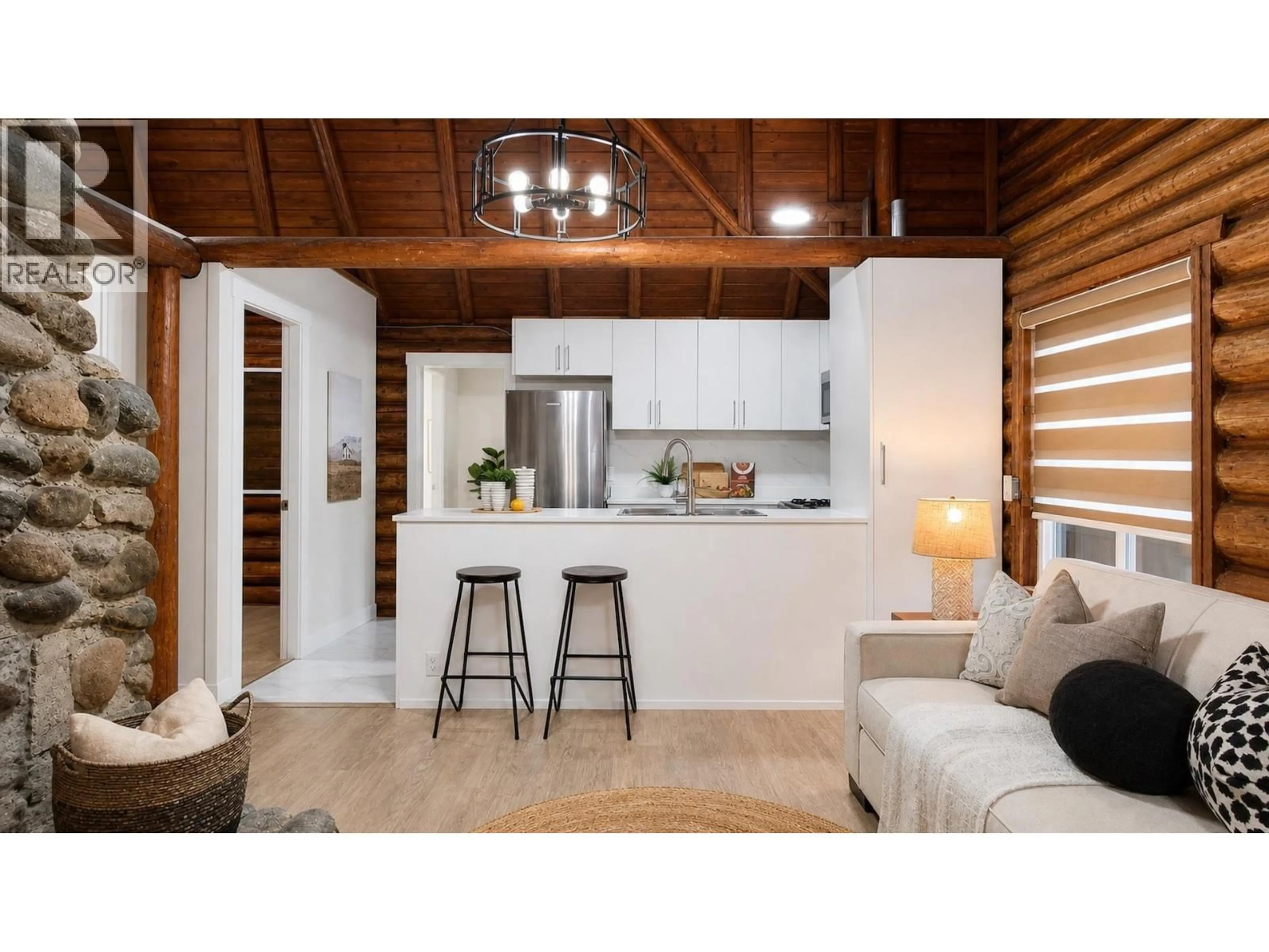 Open concept kitchen, wood/laminate floor for 1370 PRAIRIE AVENUE, Port Coquitlam British Columbia V3B1T2